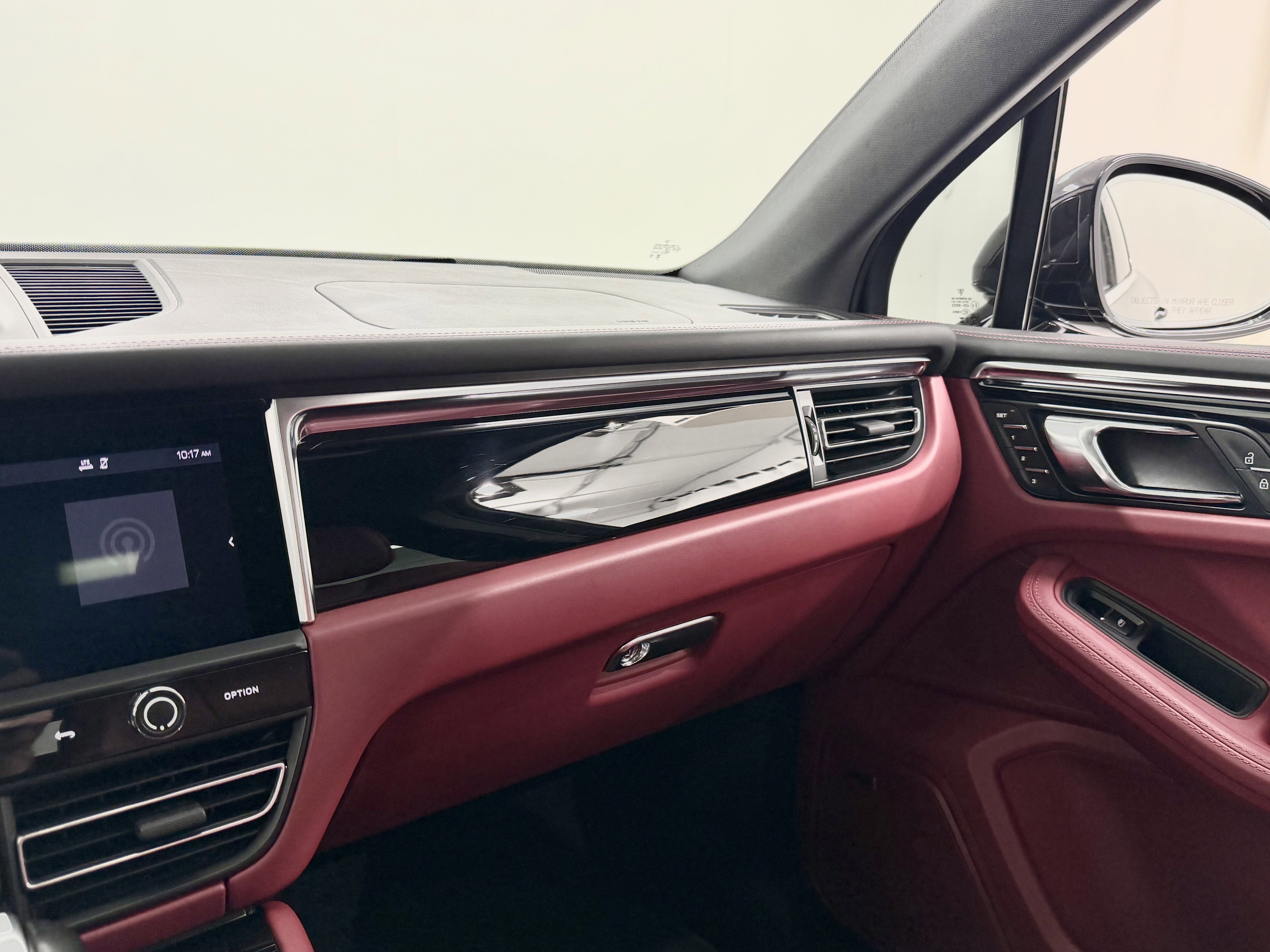 2023 Porsche Macan S
