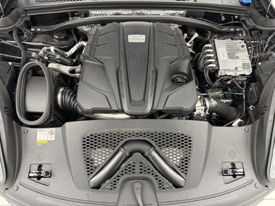 2023 Porsche Macan S
