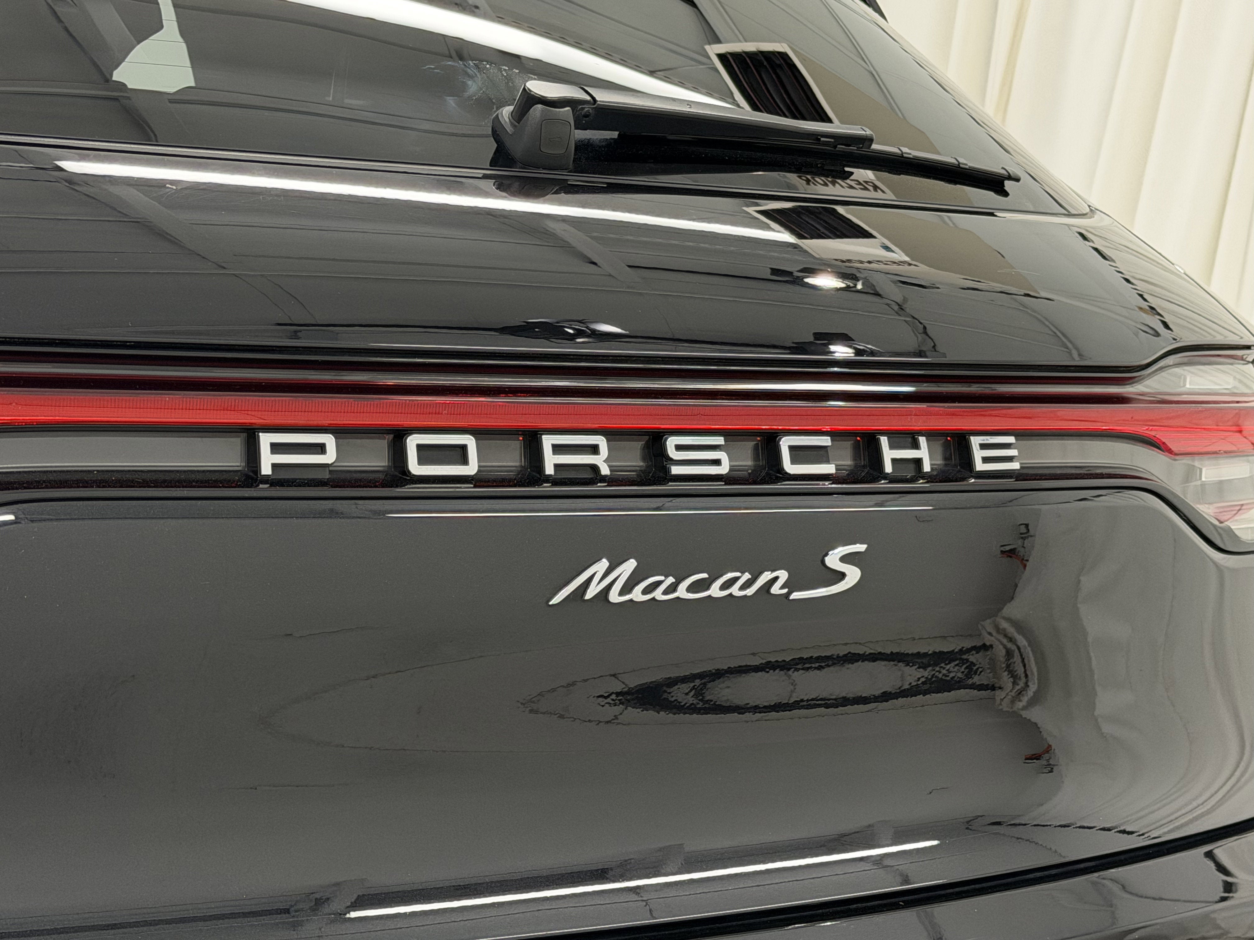 2023 Porsche Macan S