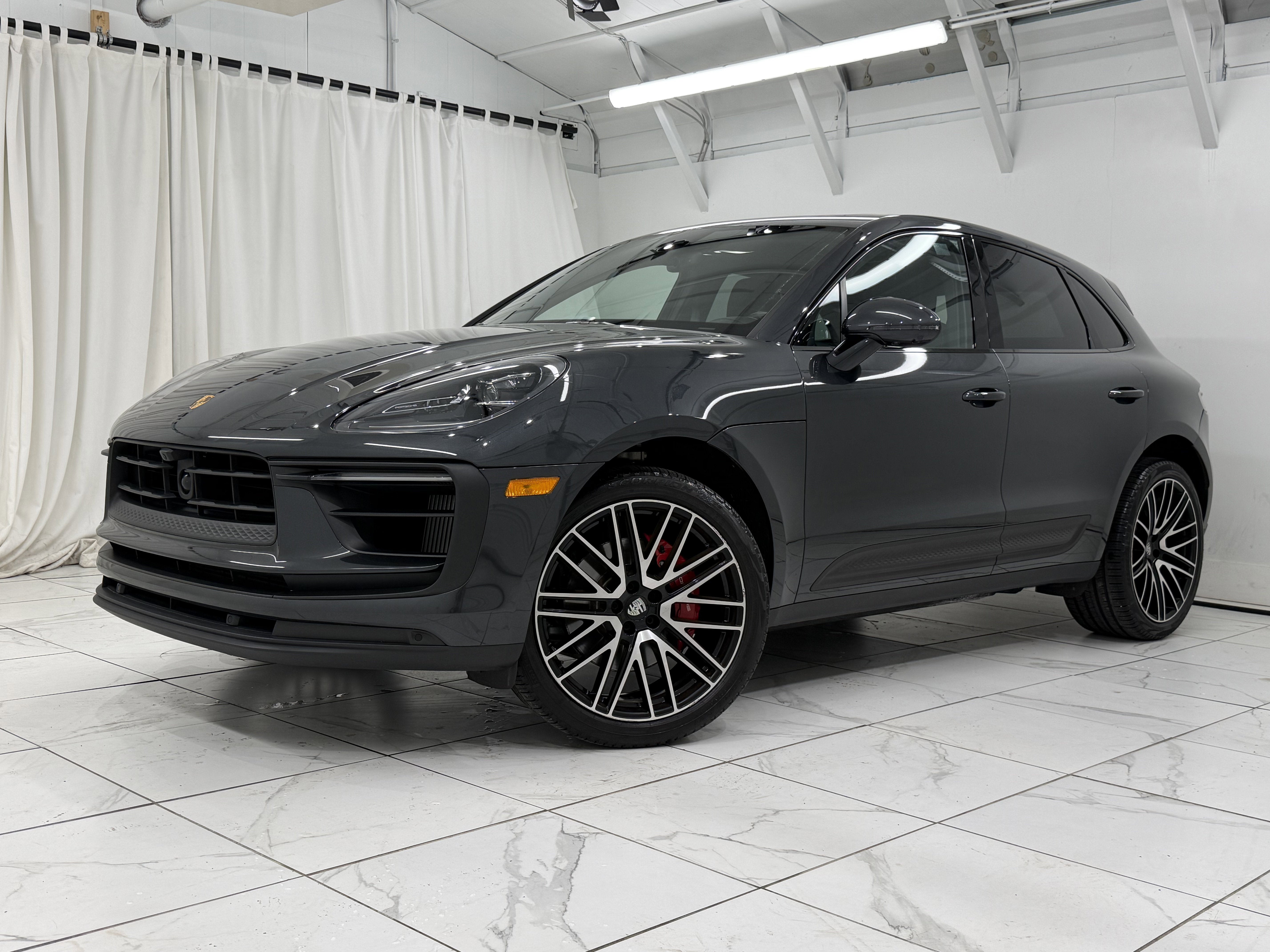 2022 Porsche Macan S