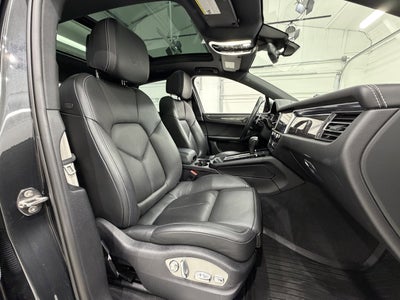 2022 Porsche Macan S