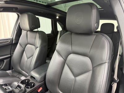 2022 Porsche Macan S