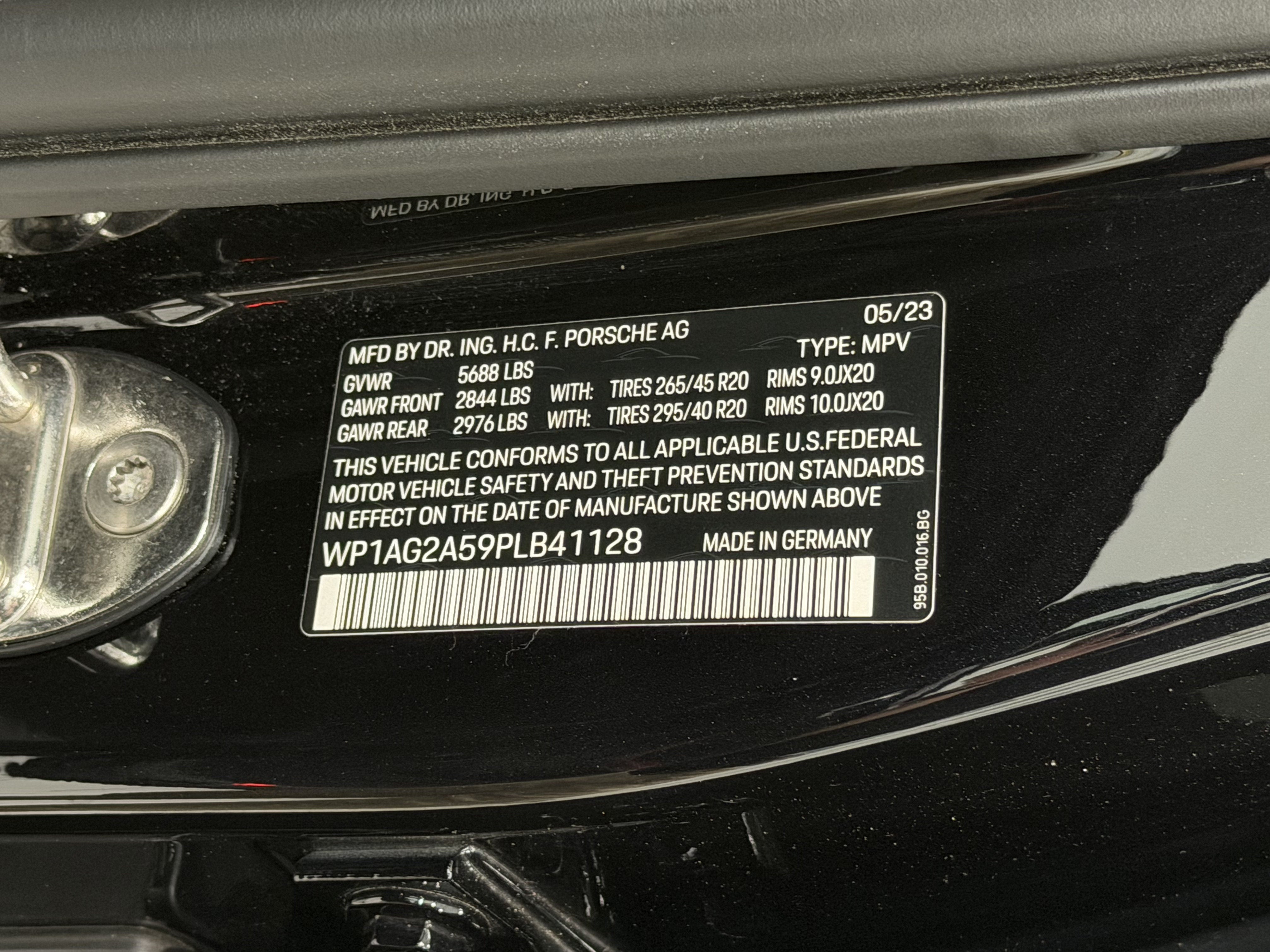 2023 Porsche Macan S
