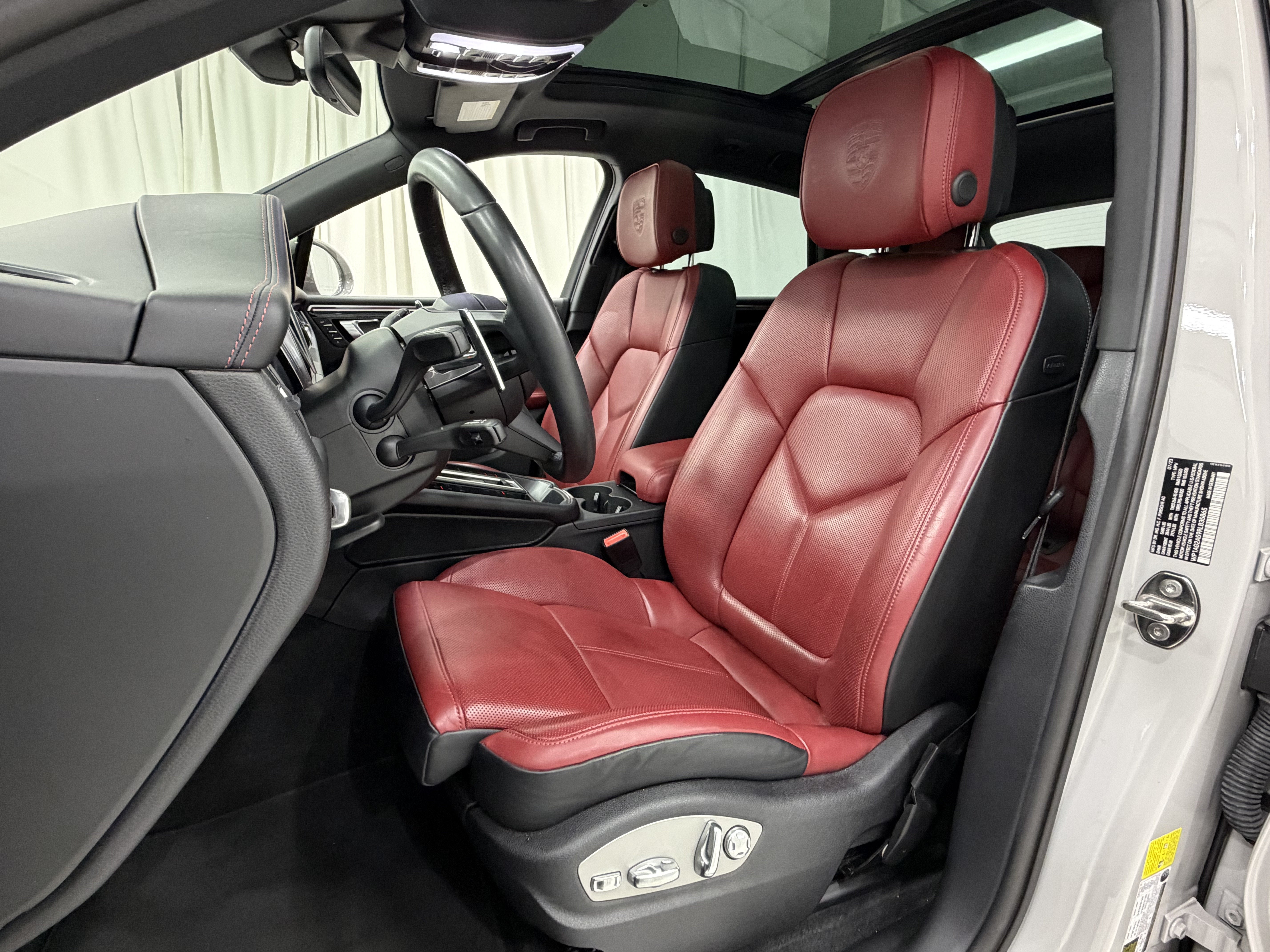 2024 Porsche Macan S