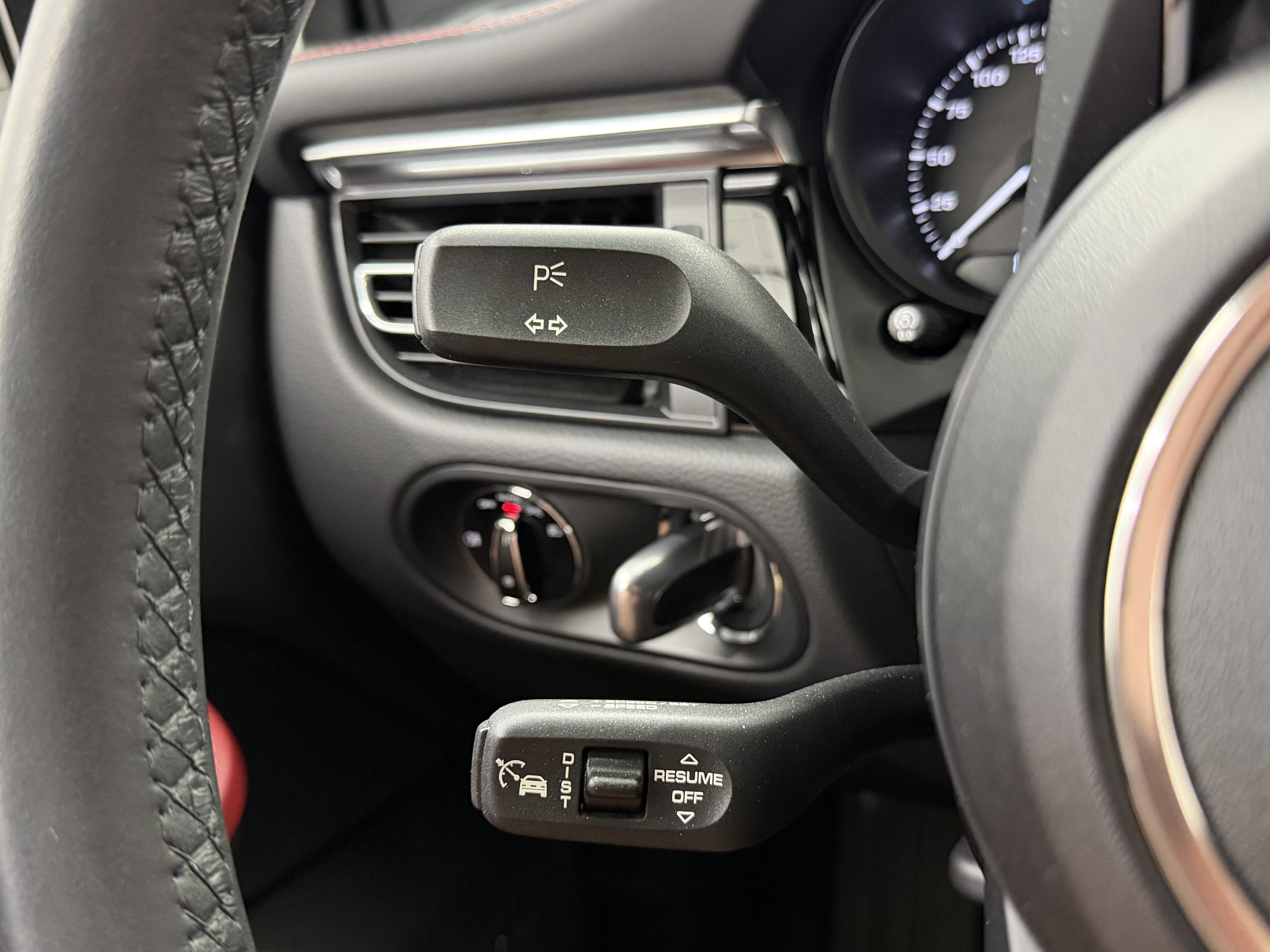 2024 Porsche Macan S