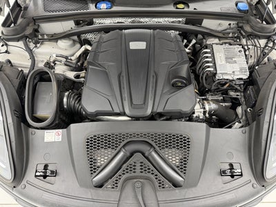 2024 Porsche Macan S
