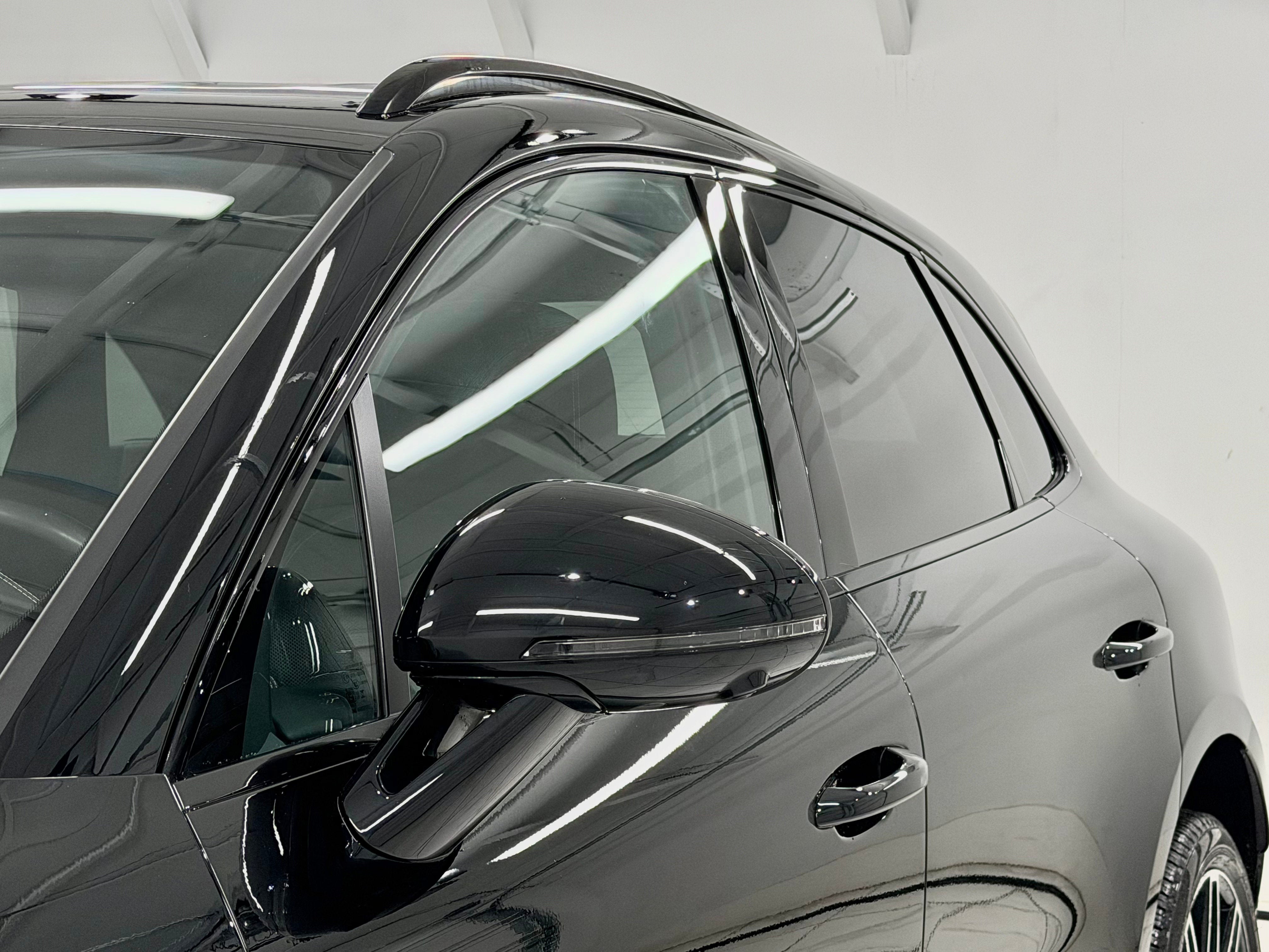 2024 Porsche Macan S