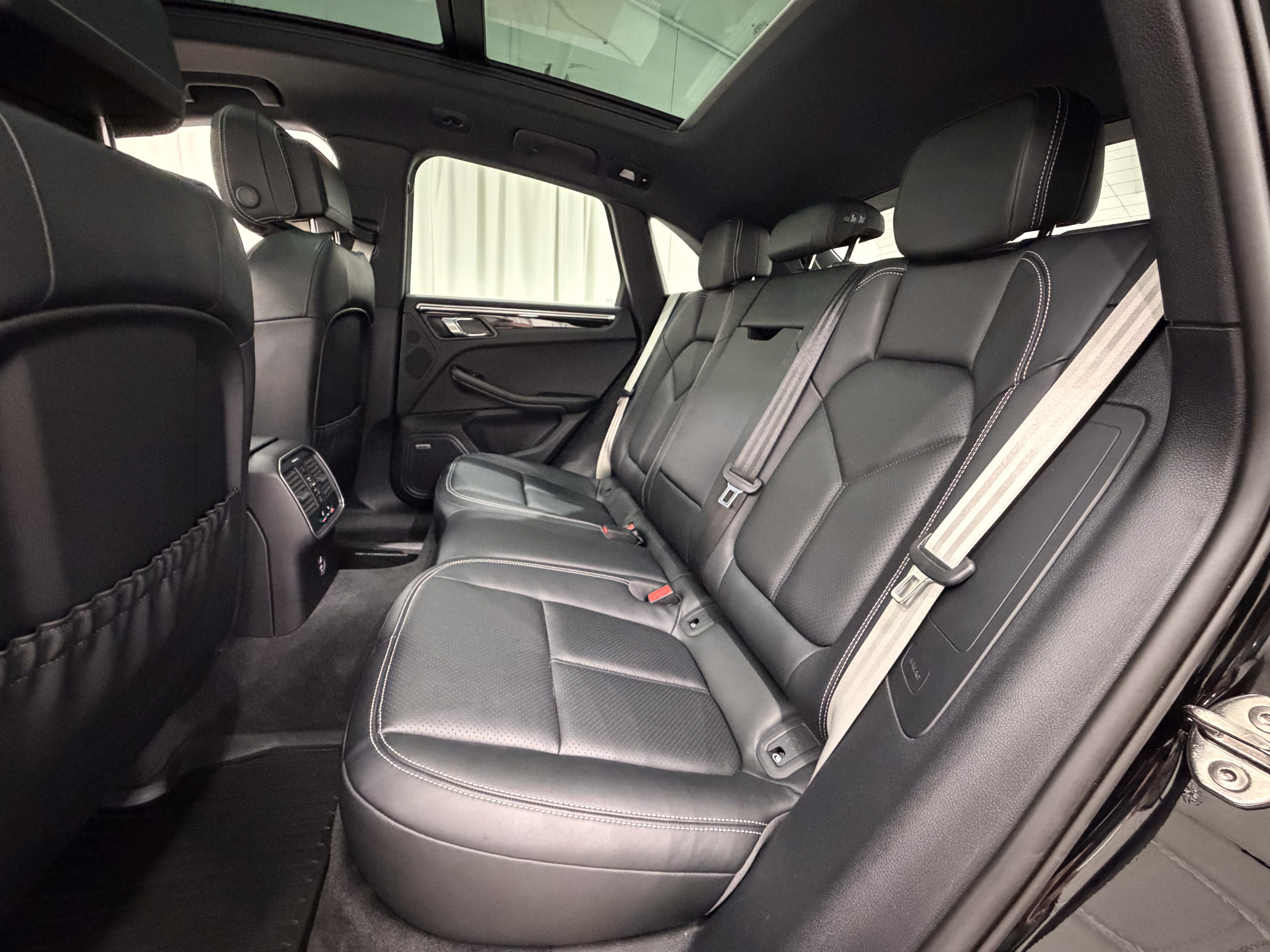 2024 Porsche Macan S