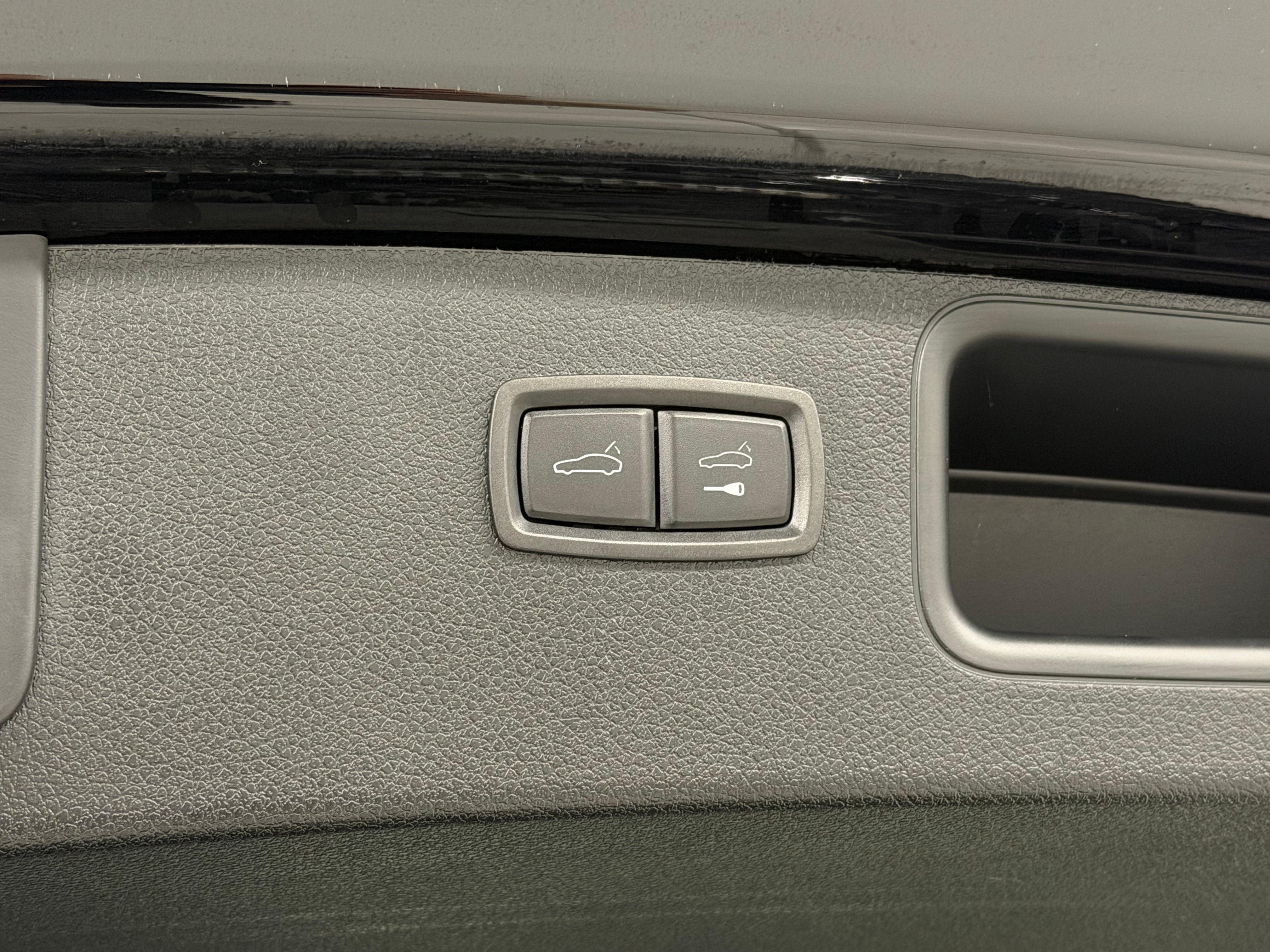 2024 Porsche Macan S