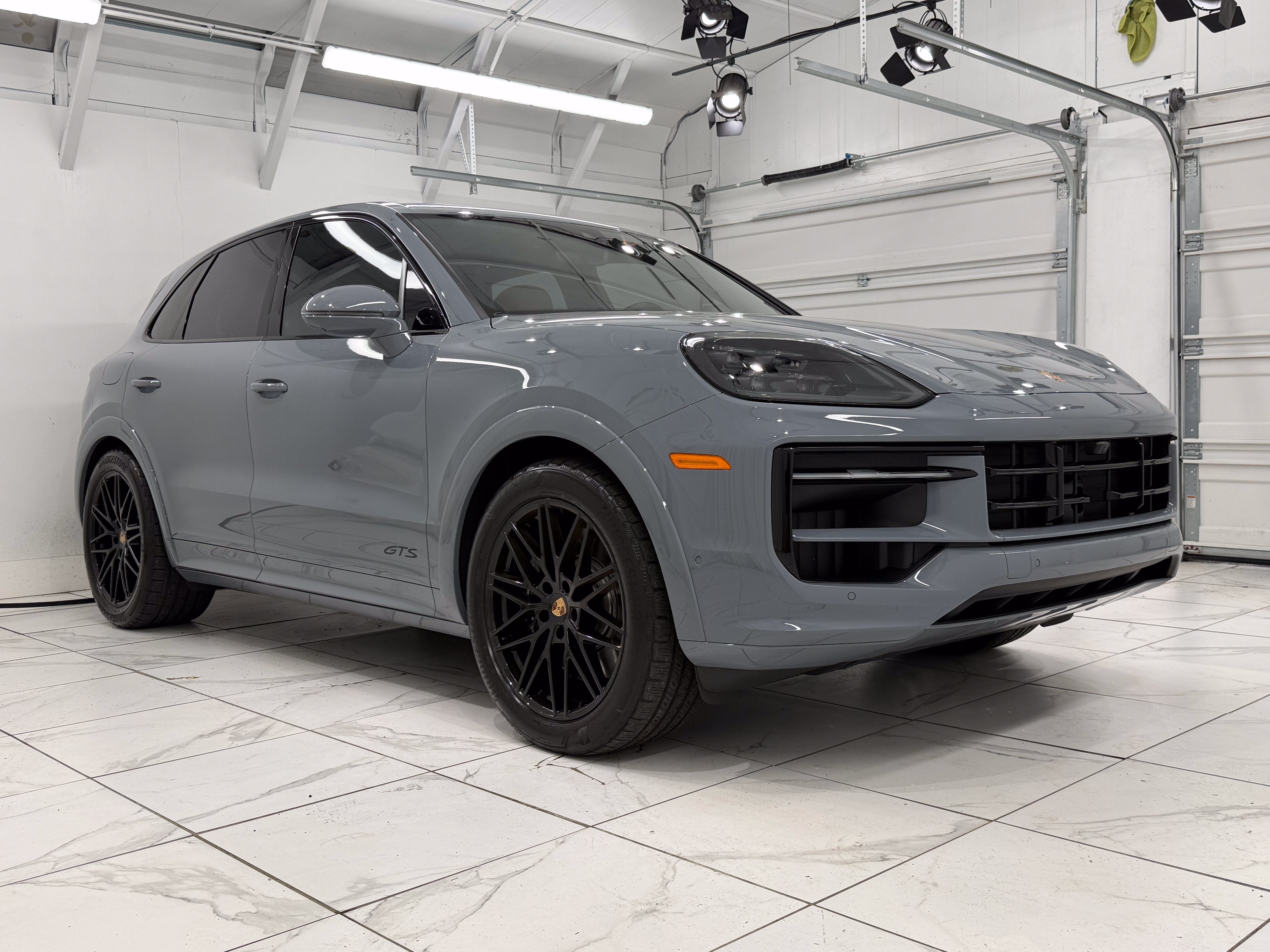 2025 Porsche Cayenne GTS
