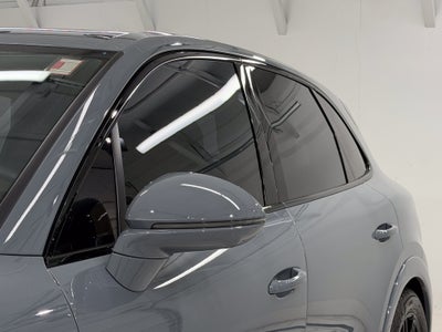 2025 Porsche Cayenne GTS