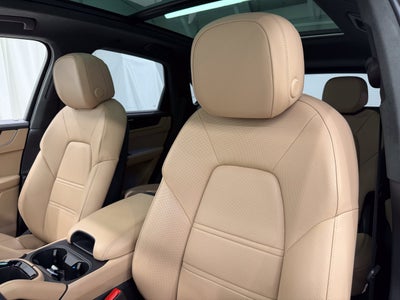 2025 Porsche Cayenne GTS