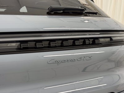 2025 Porsche Cayenne GTS