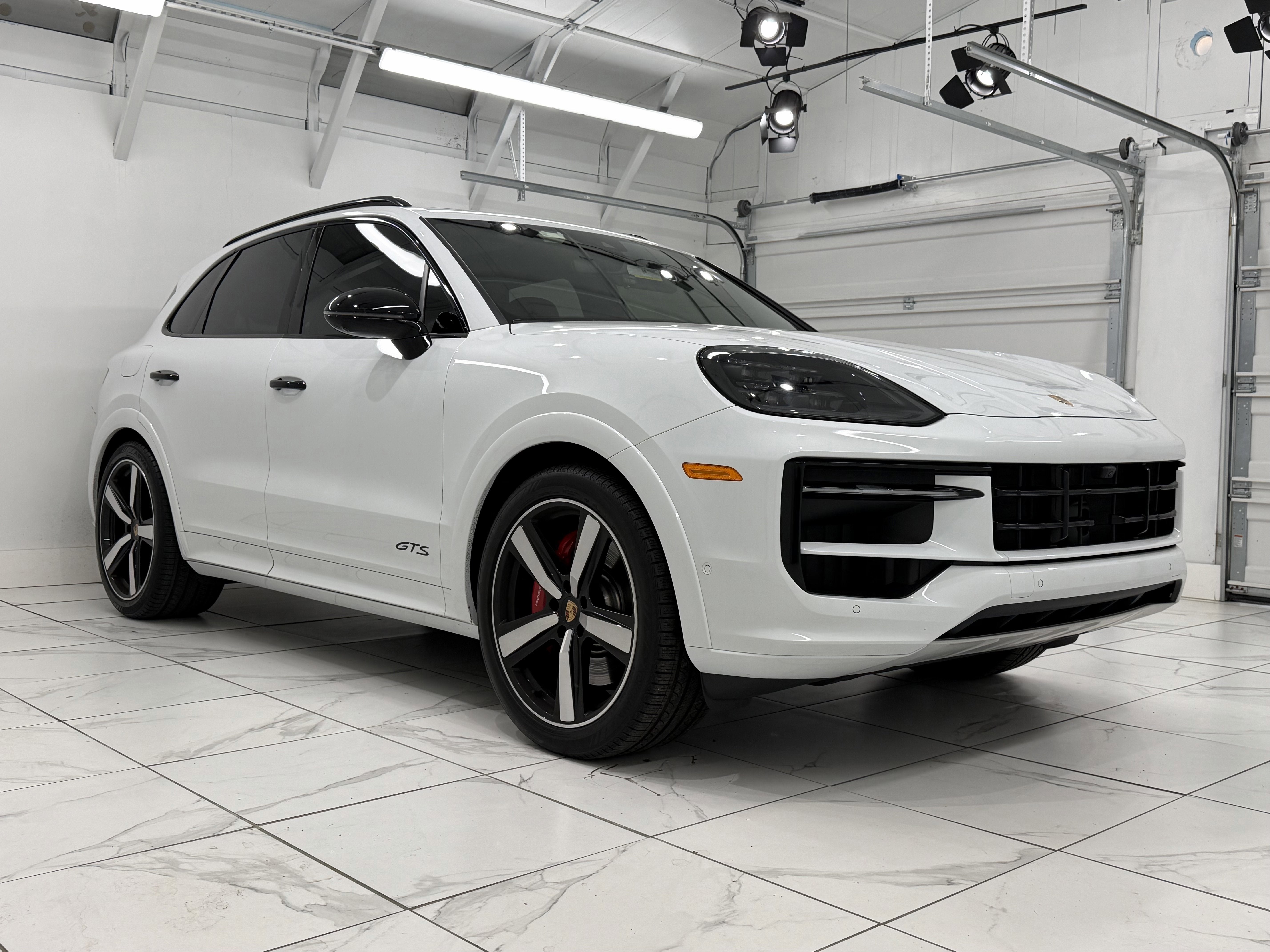 2025 Porsche Cayenne GTS