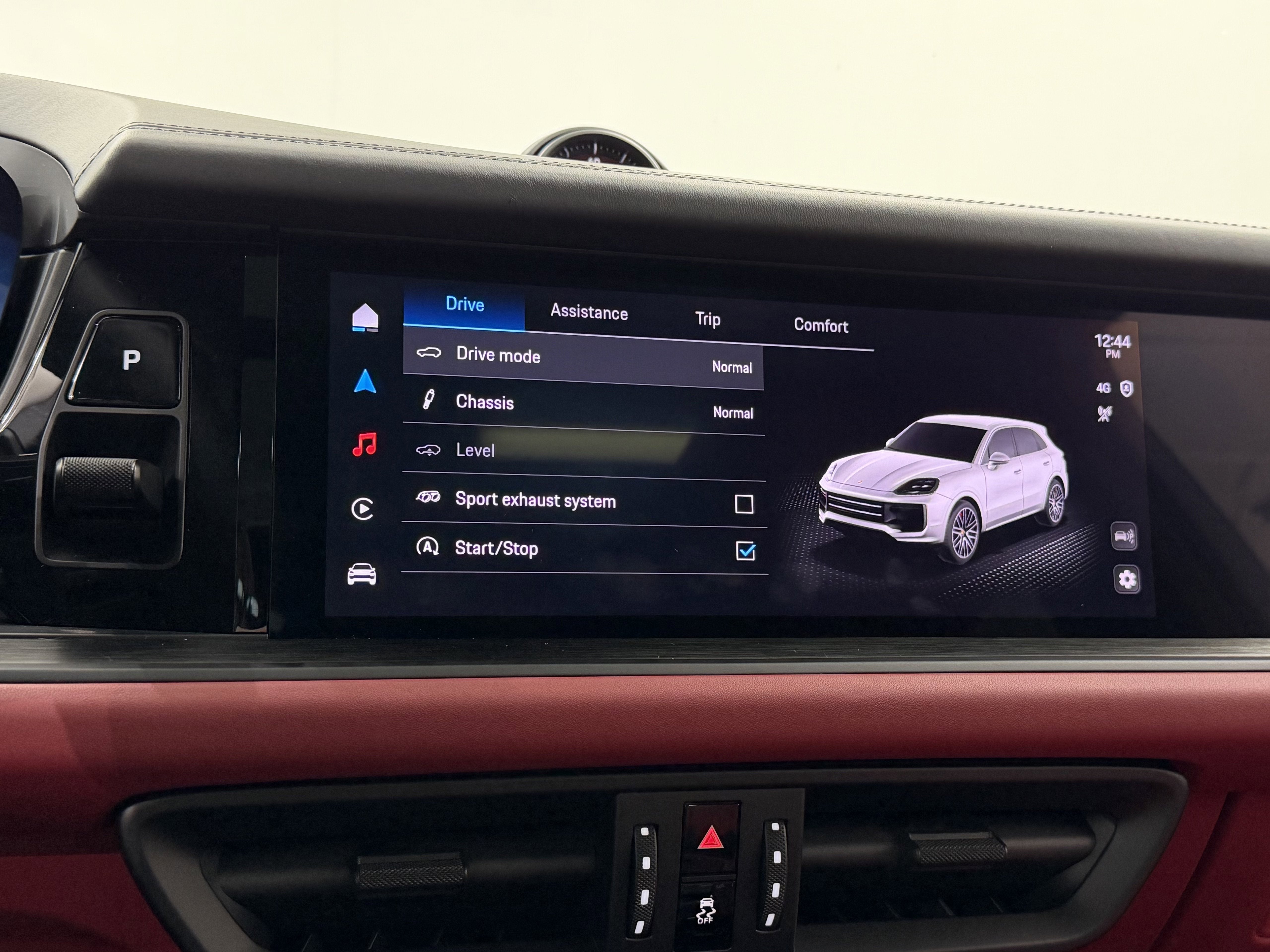 2025 Porsche Cayenne GTS