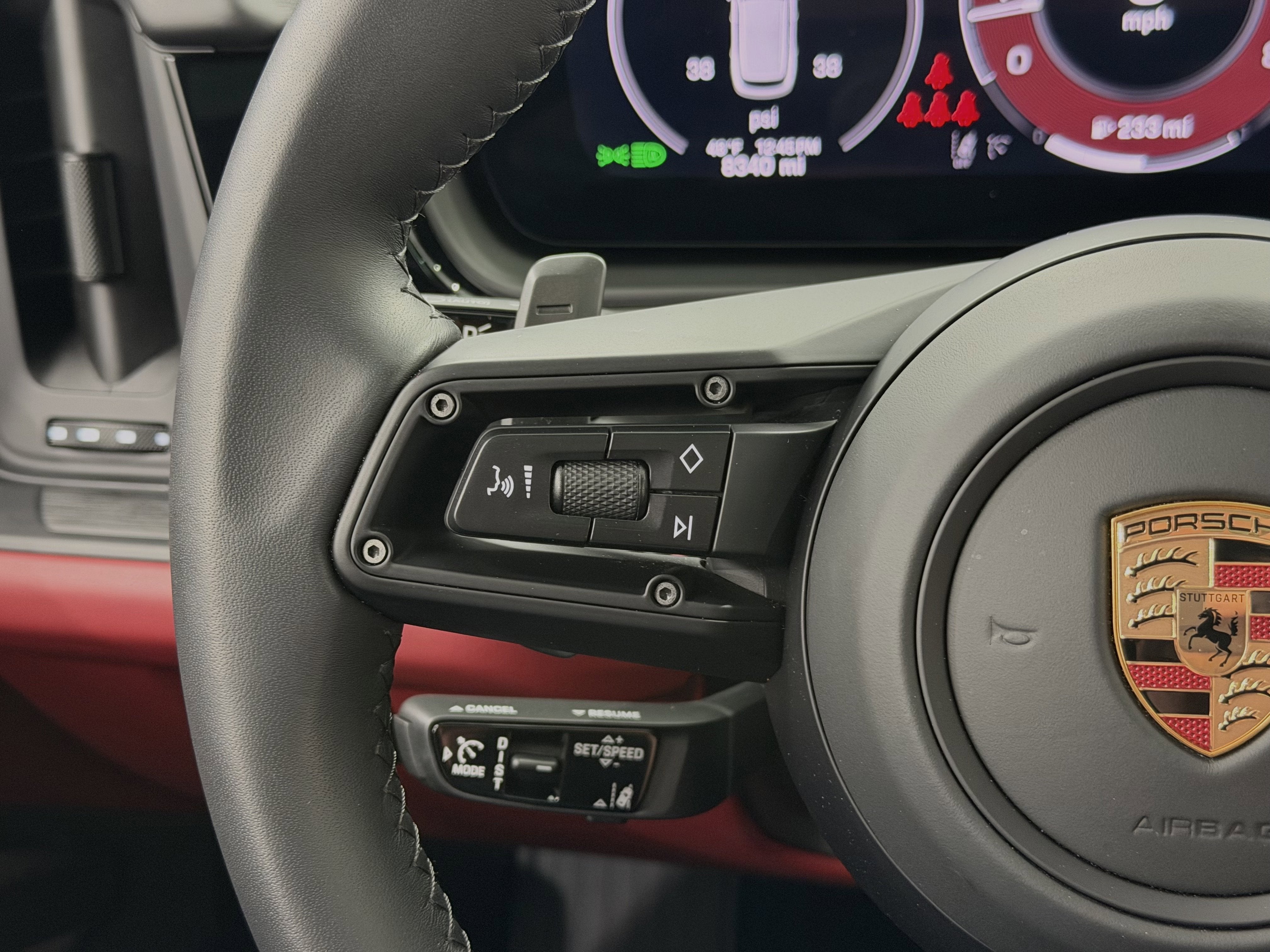 2025 Porsche Cayenne GTS