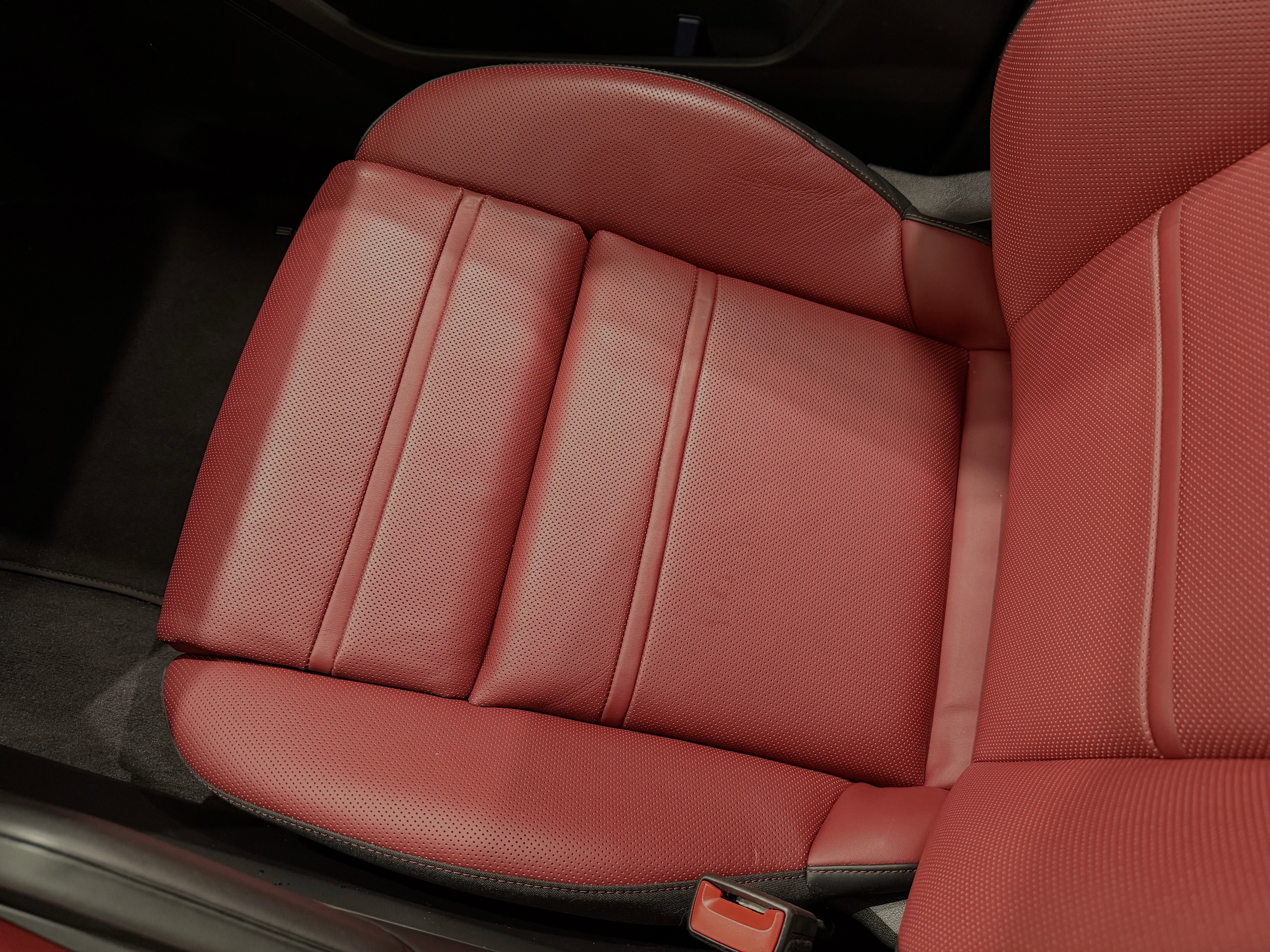 2025 Porsche Cayenne GTS