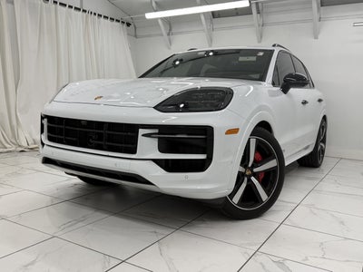 2025 Porsche Cayenne GTS