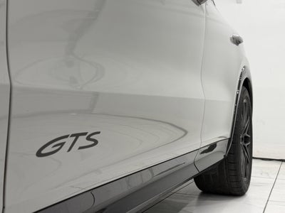 2026 Porsche Cayenne Gts