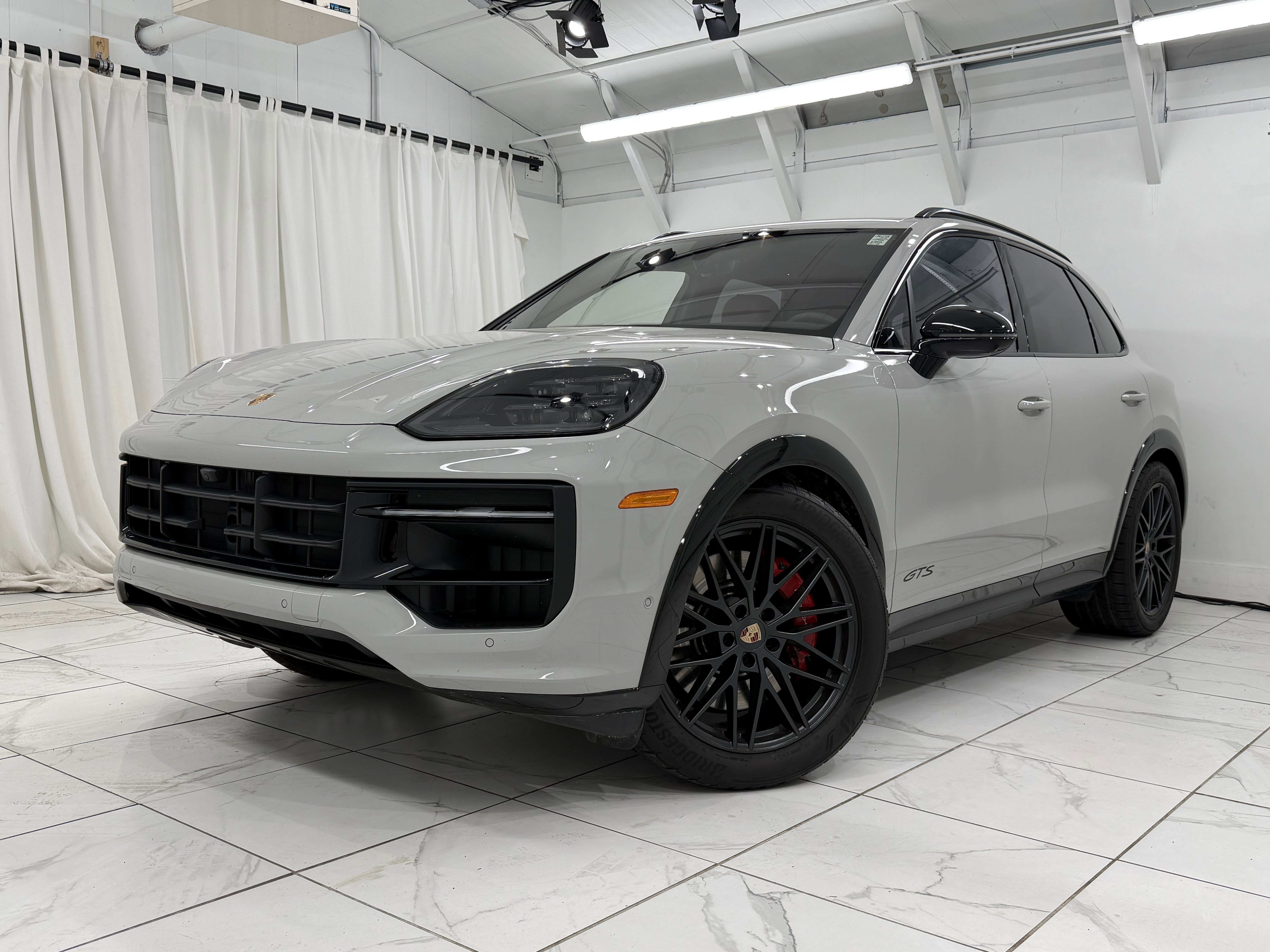2026 Porsche Cayenne Gts