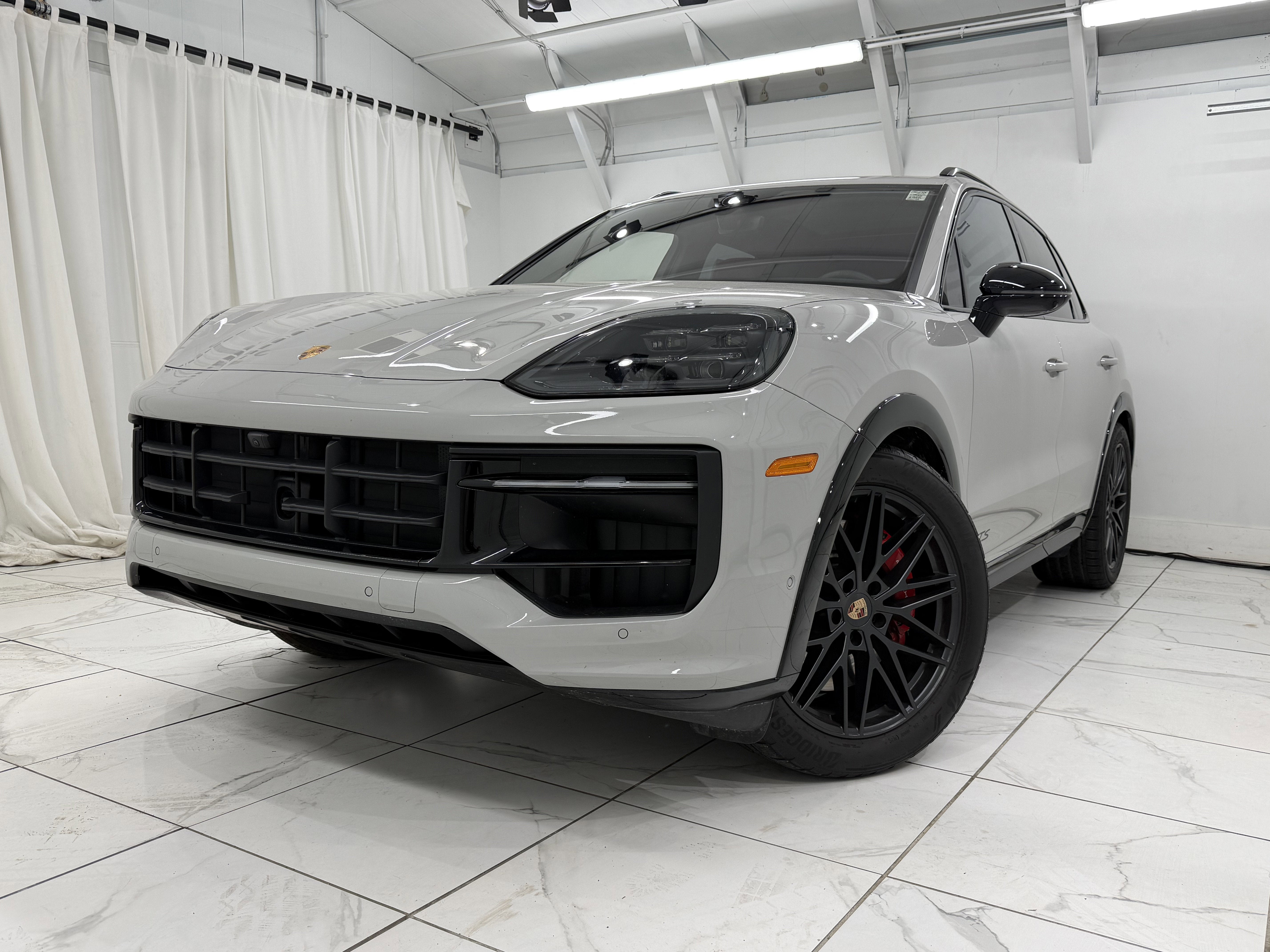 2026 Porsche Cayenne Gts