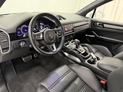 2023 Porsche Cayenne Turbo S E-Hybrid