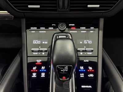 2023 Porsche Cayenne Turbo S E-Hybrid