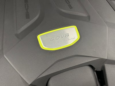 2023 Porsche Cayenne Turbo S E-Hybrid