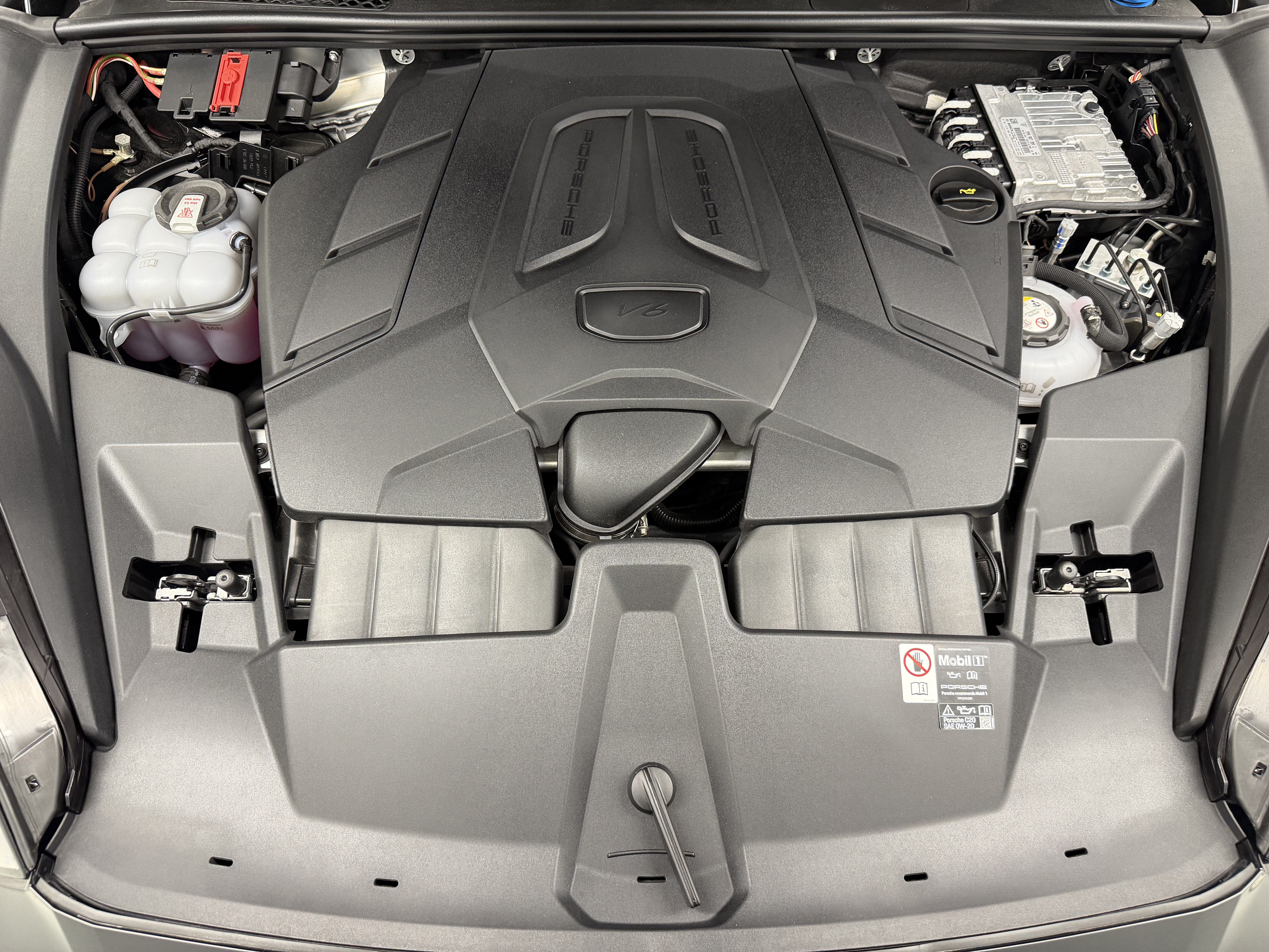 2026 Porsche Cayenne S E-Hybrid