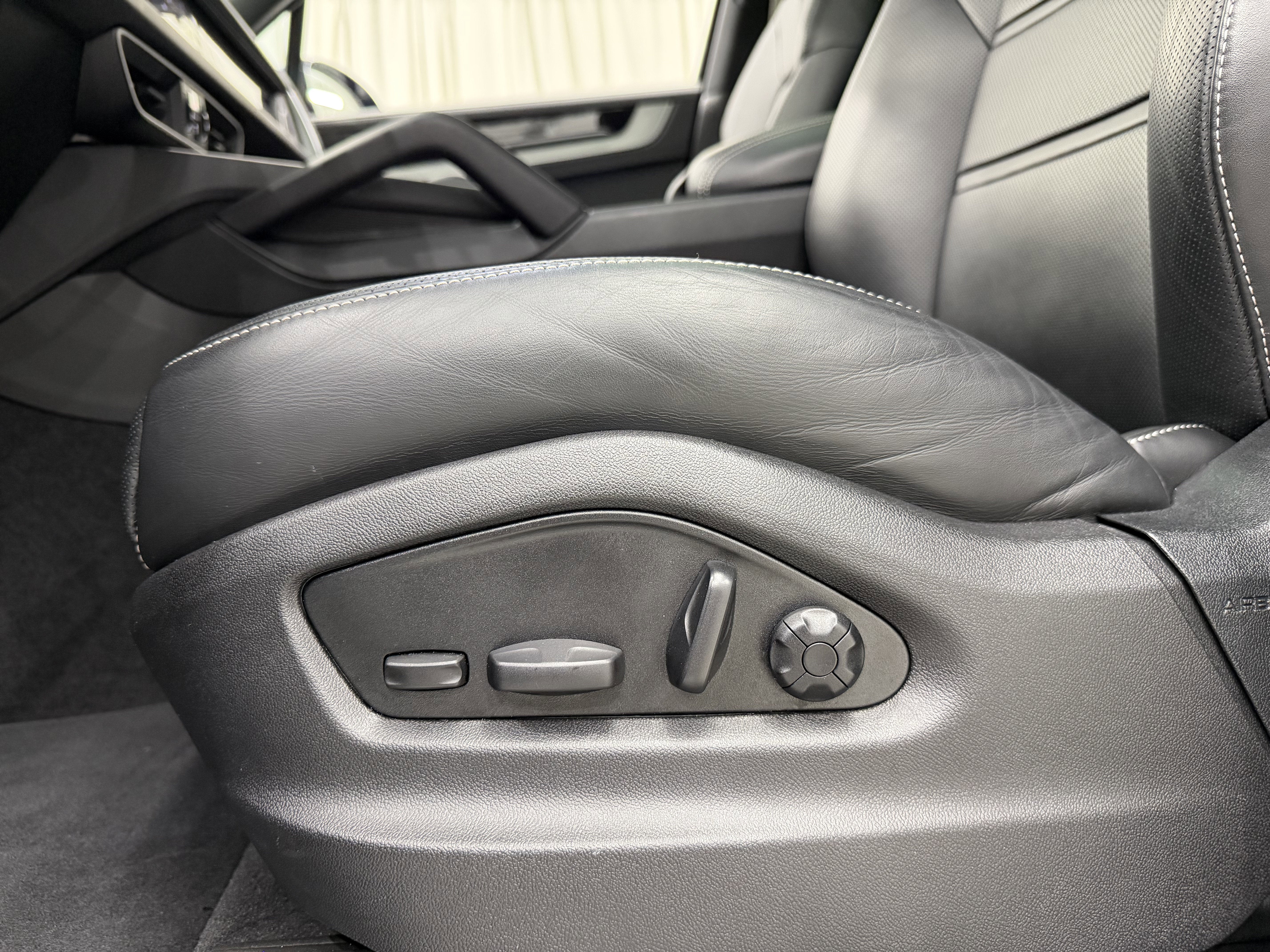 2026 Porsche Cayenne S E-Hybrid