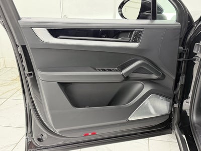 2026 Porsche Cayenne S E-Hybrid