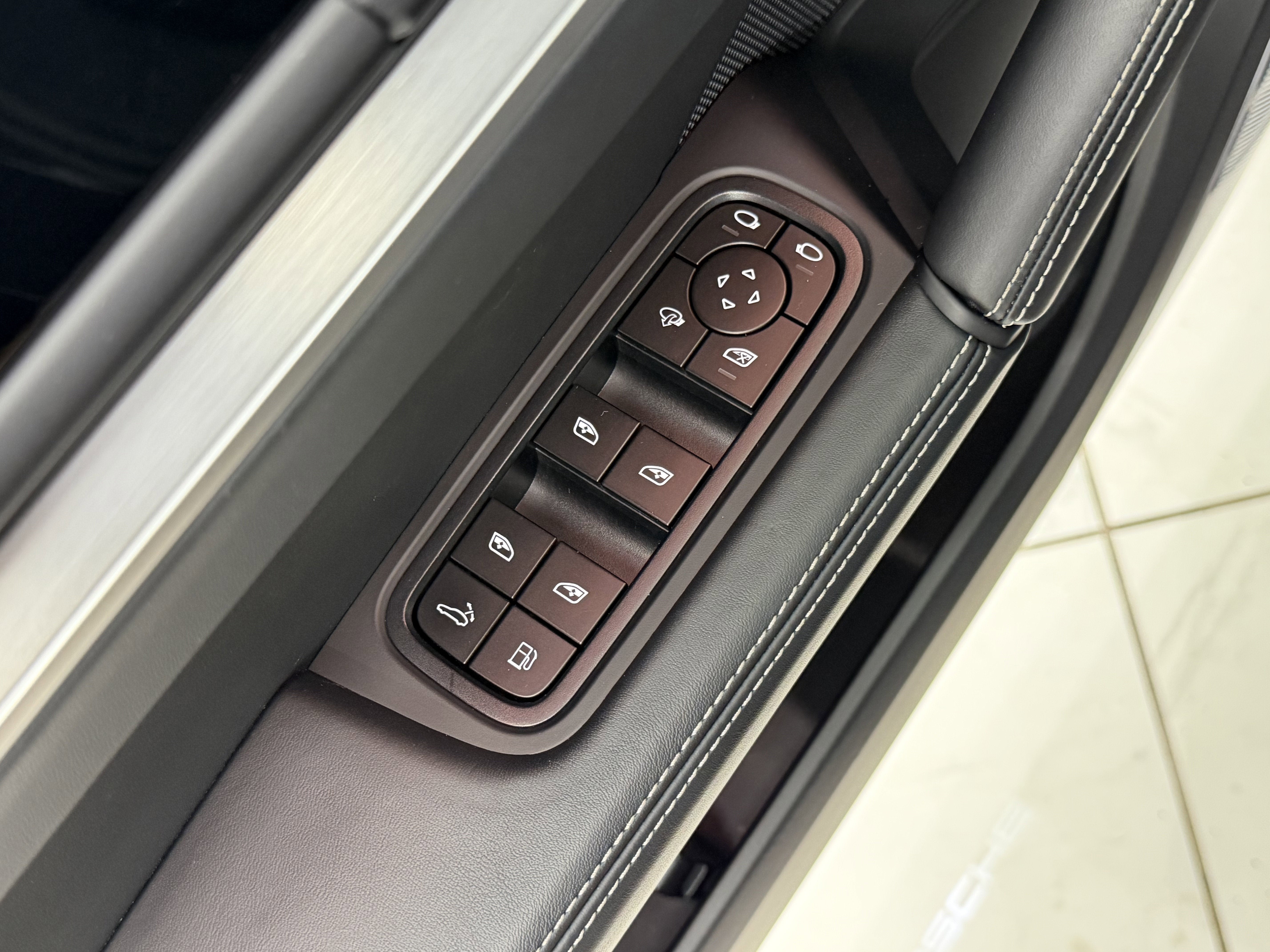 2026 Porsche Cayenne S E-Hybrid