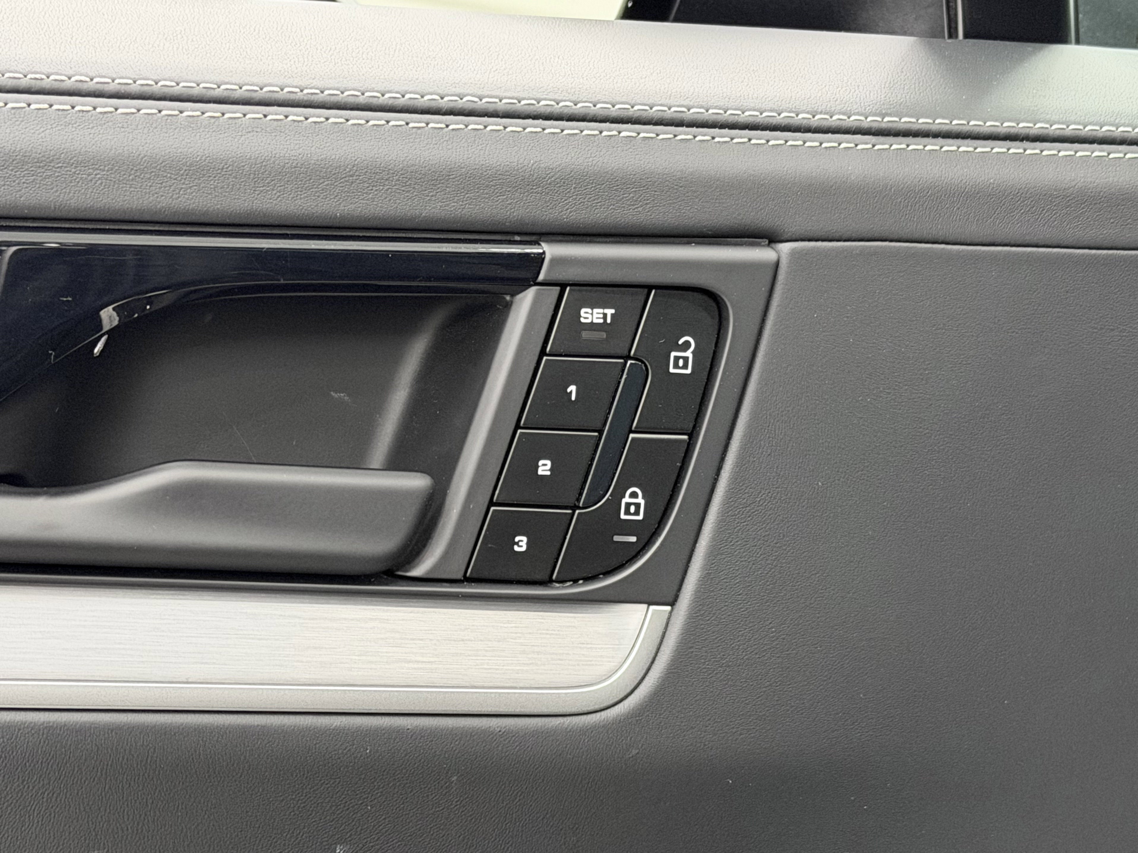 2026 Porsche Cayenne S E-Hybrid