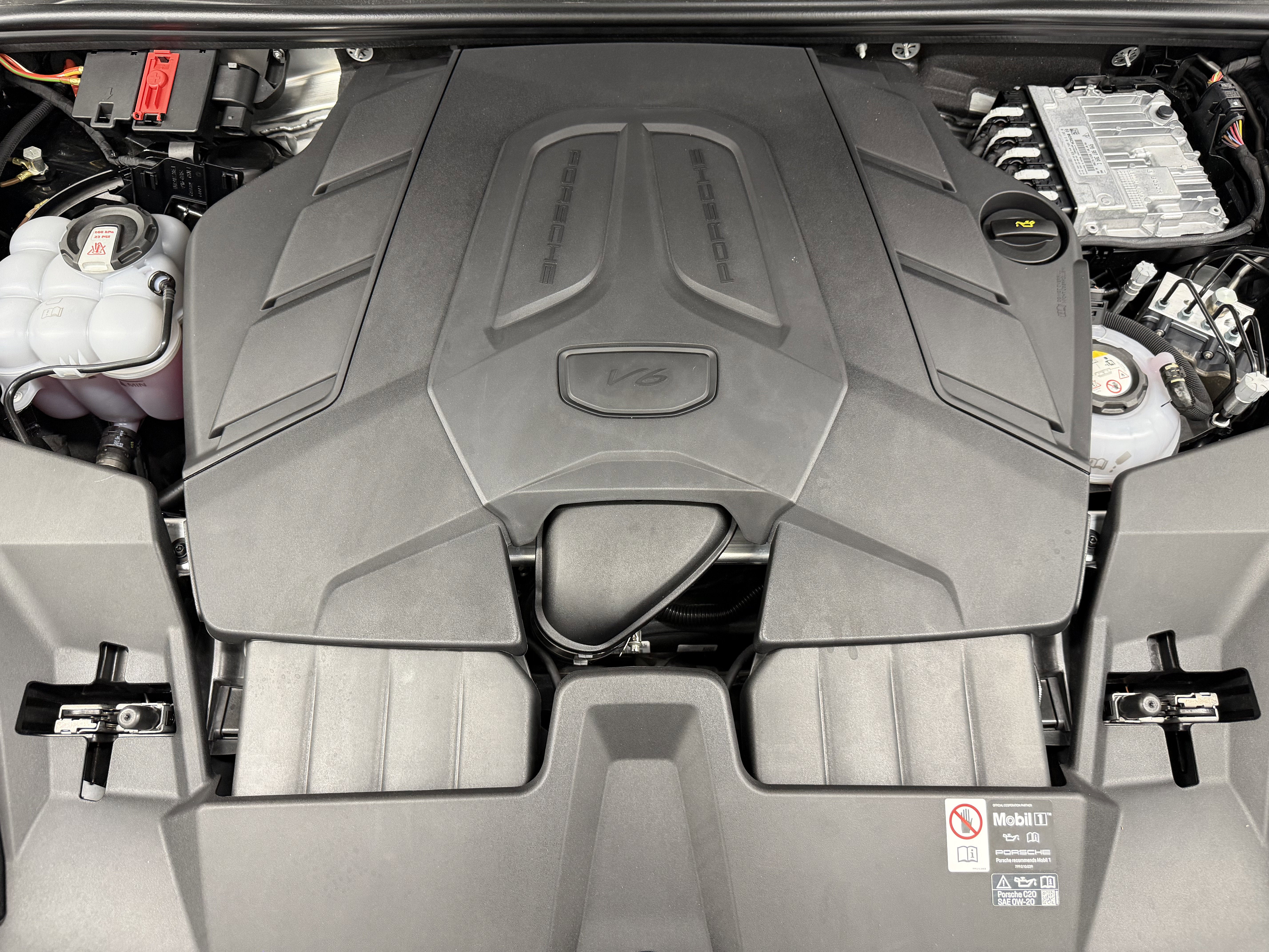 2026 Porsche Cayenne S E-Hybrid