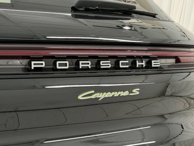 2026 Porsche Cayenne S E-Hybrid