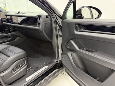 2026 Porsche Cayenne Coupe AWD