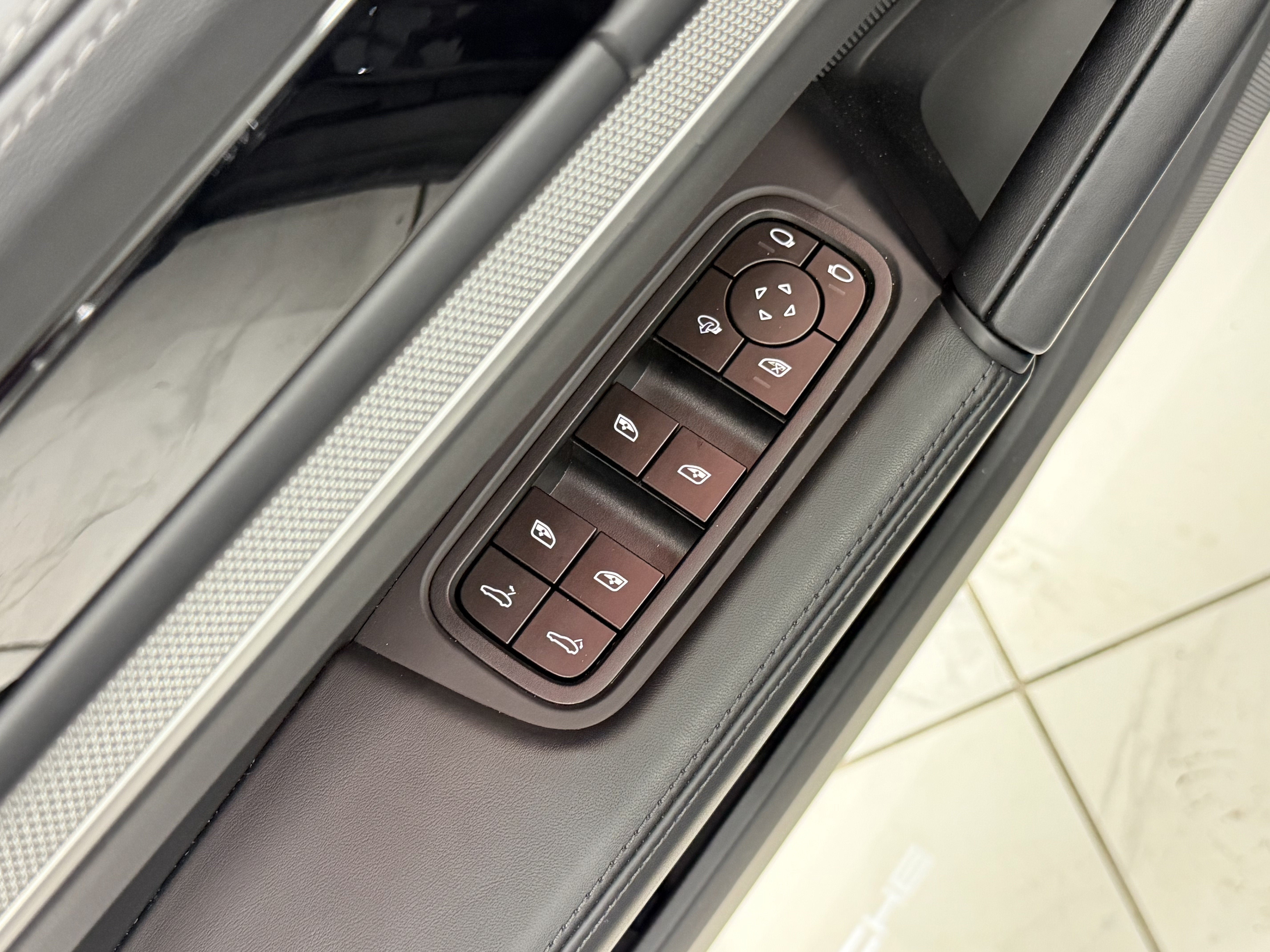2026 Porsche Cayenne Coupe AWD
