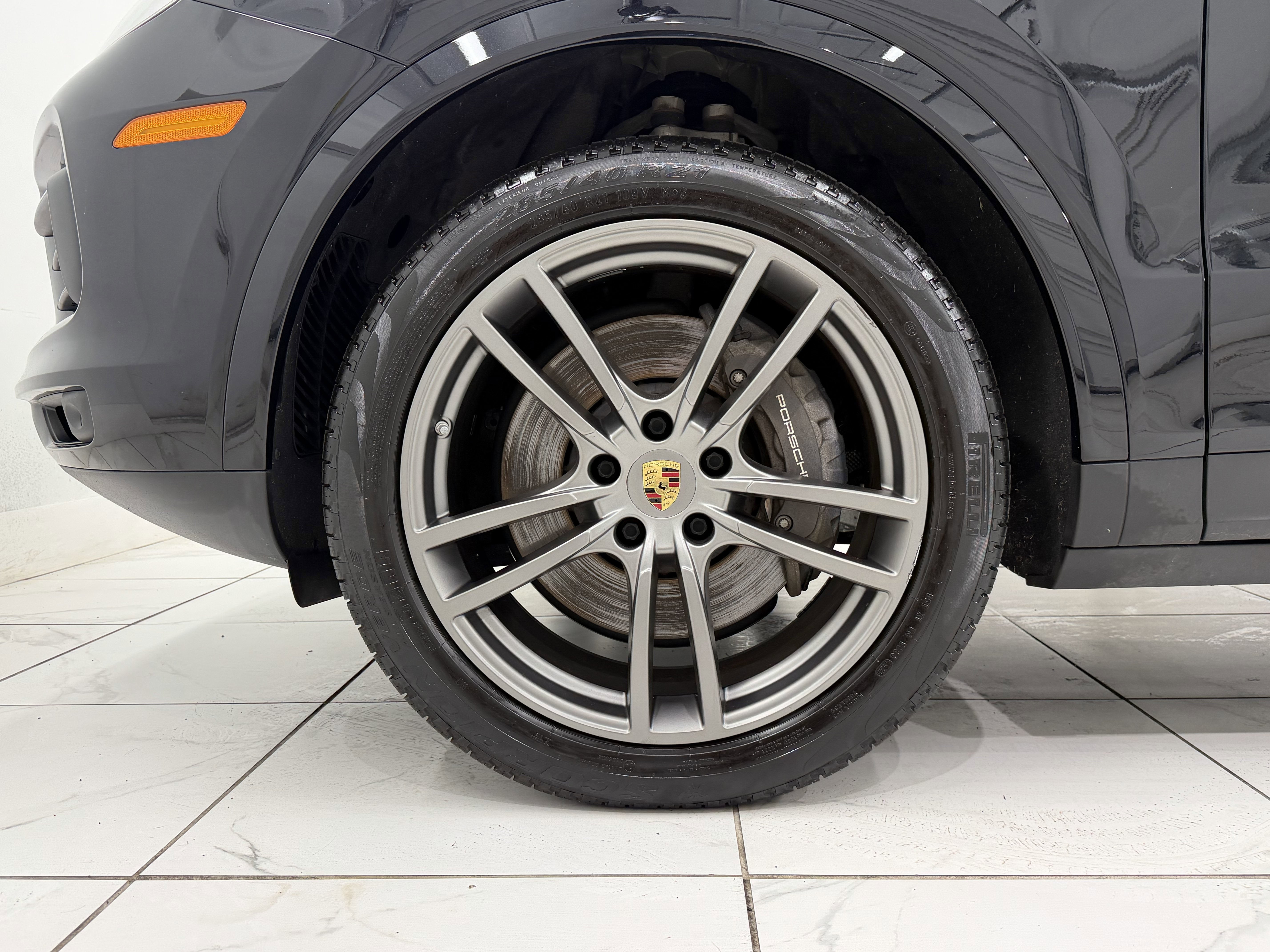 2022 Porsche Cayenne Platinum Edition