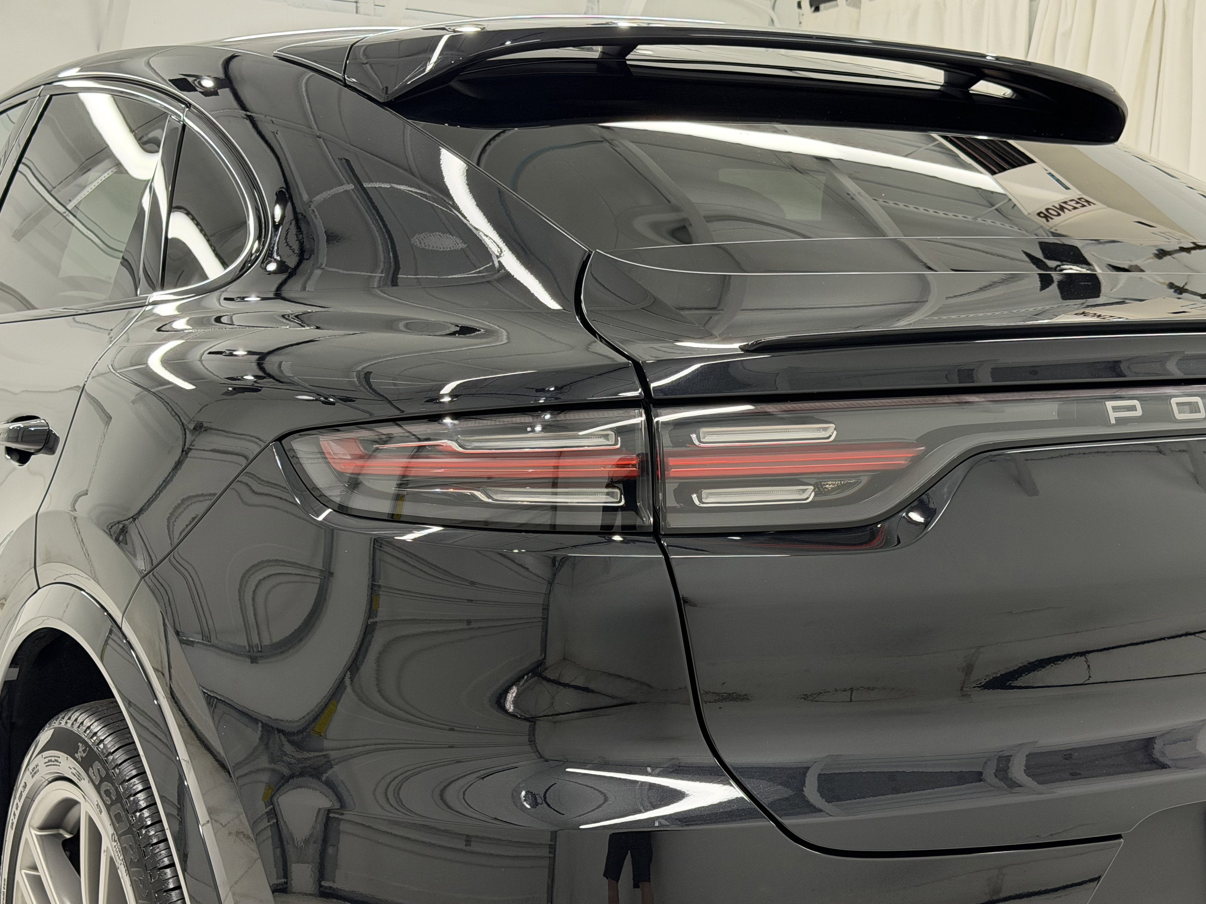 2022 Porsche Cayenne Platinum Edition