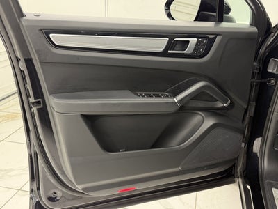 2022 Porsche Cayenne Platinum Edition