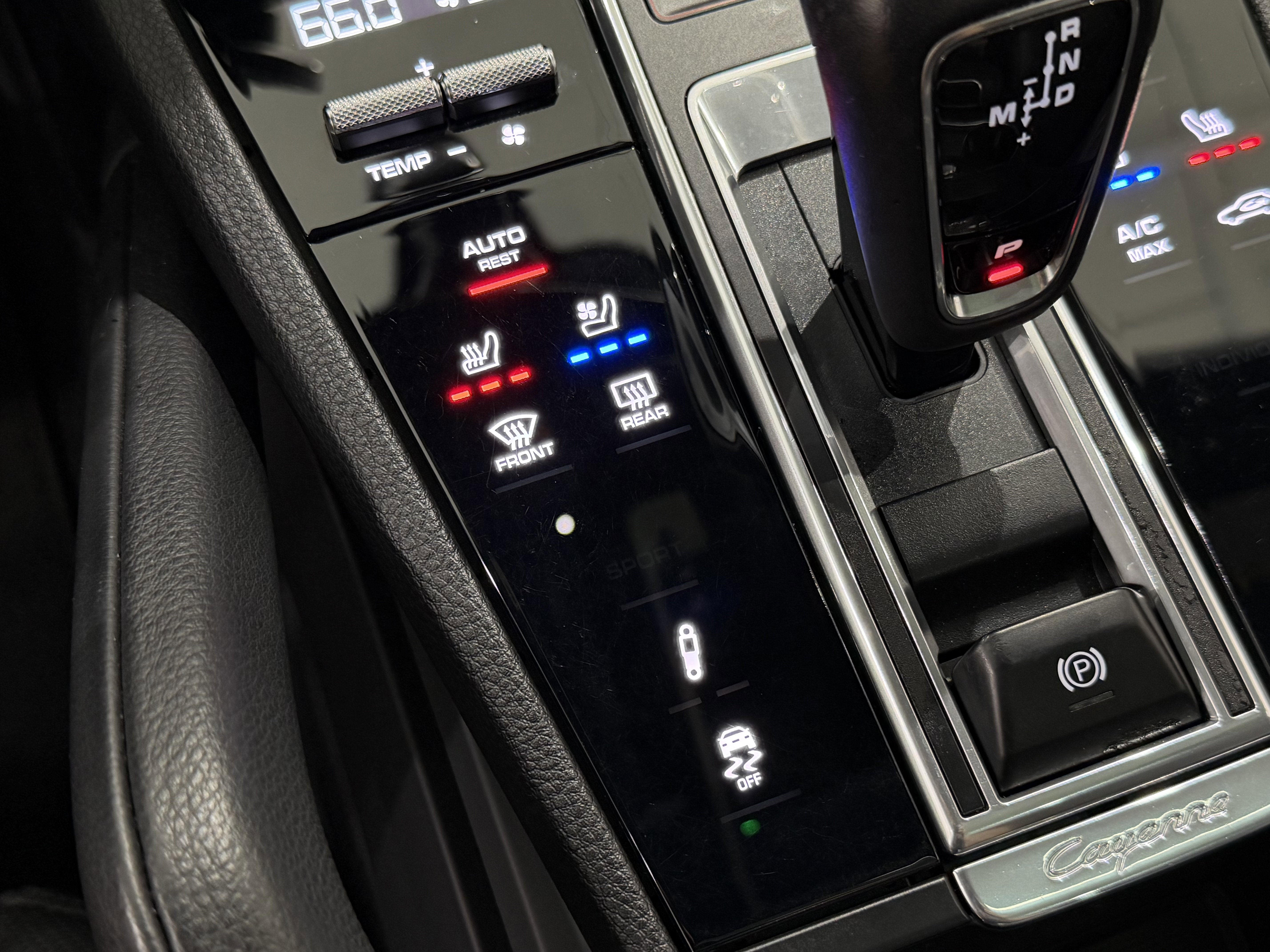 2022 Porsche Cayenne Platinum Edition