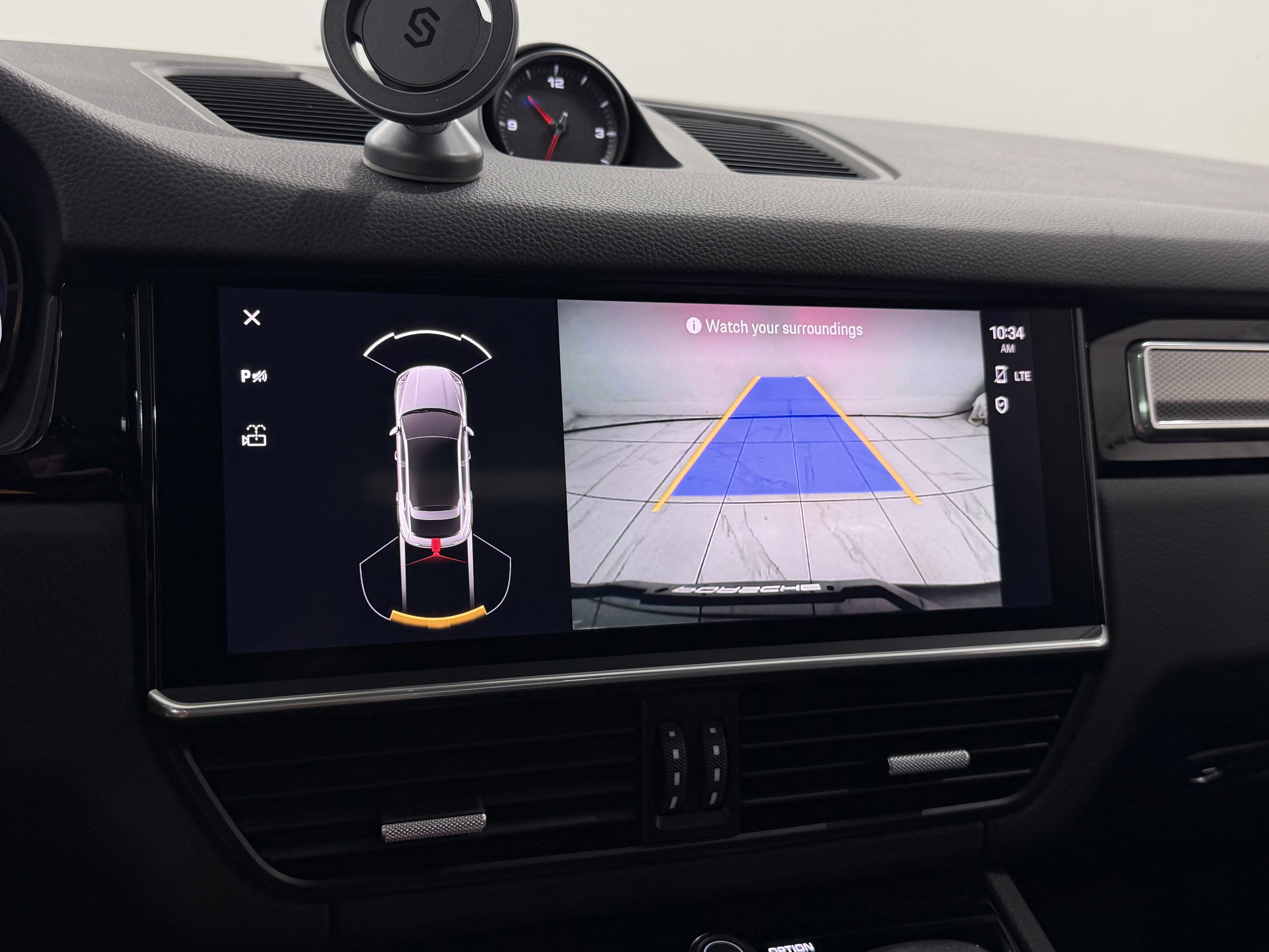2022 Porsche Cayenne Platinum Edition