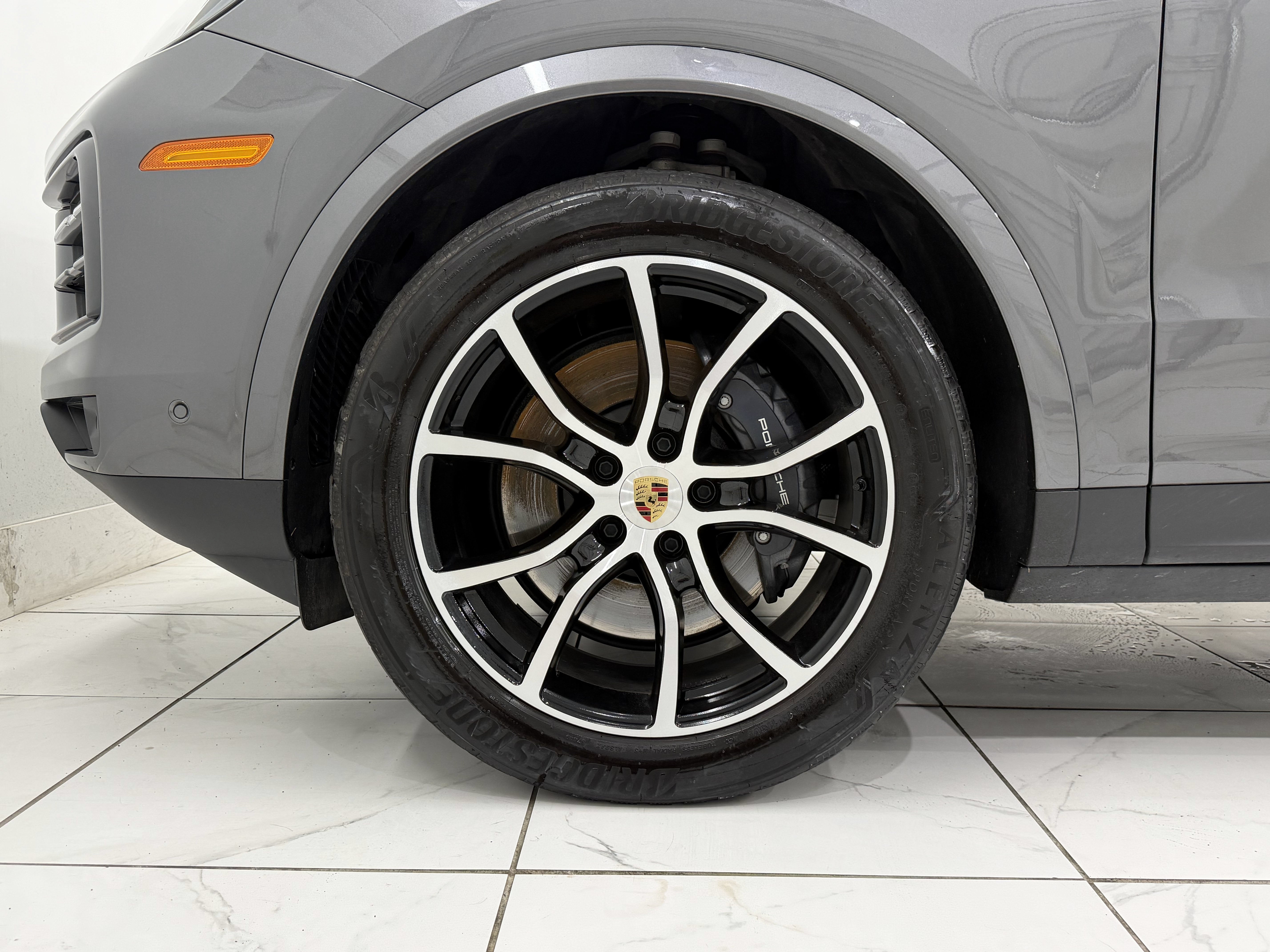 2024 Porsche Cayenne Coupe AWD