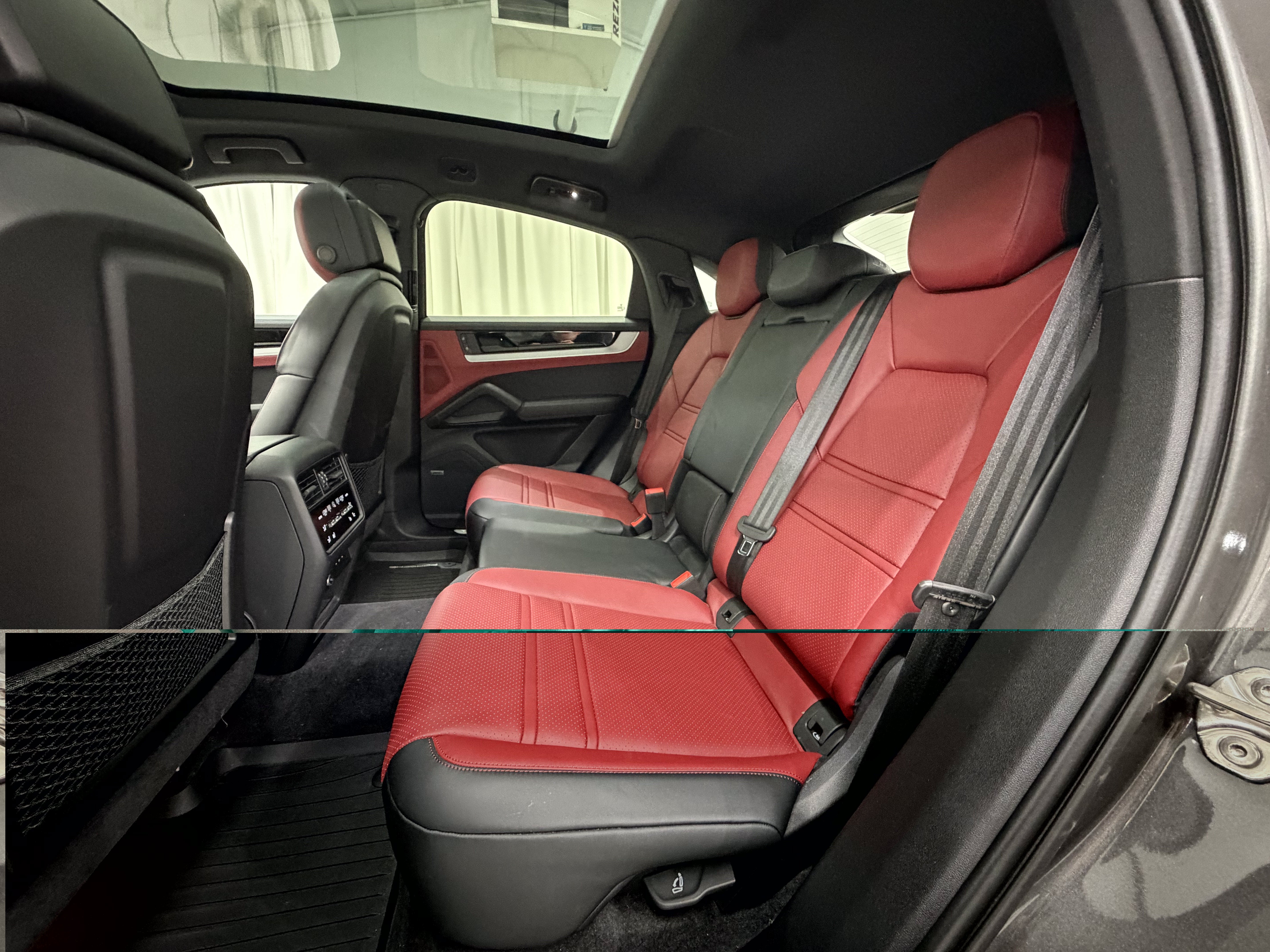 2024 Porsche Cayenne Coupe AWD