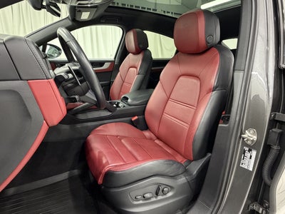 2024 Porsche Cayenne Coupe AWD