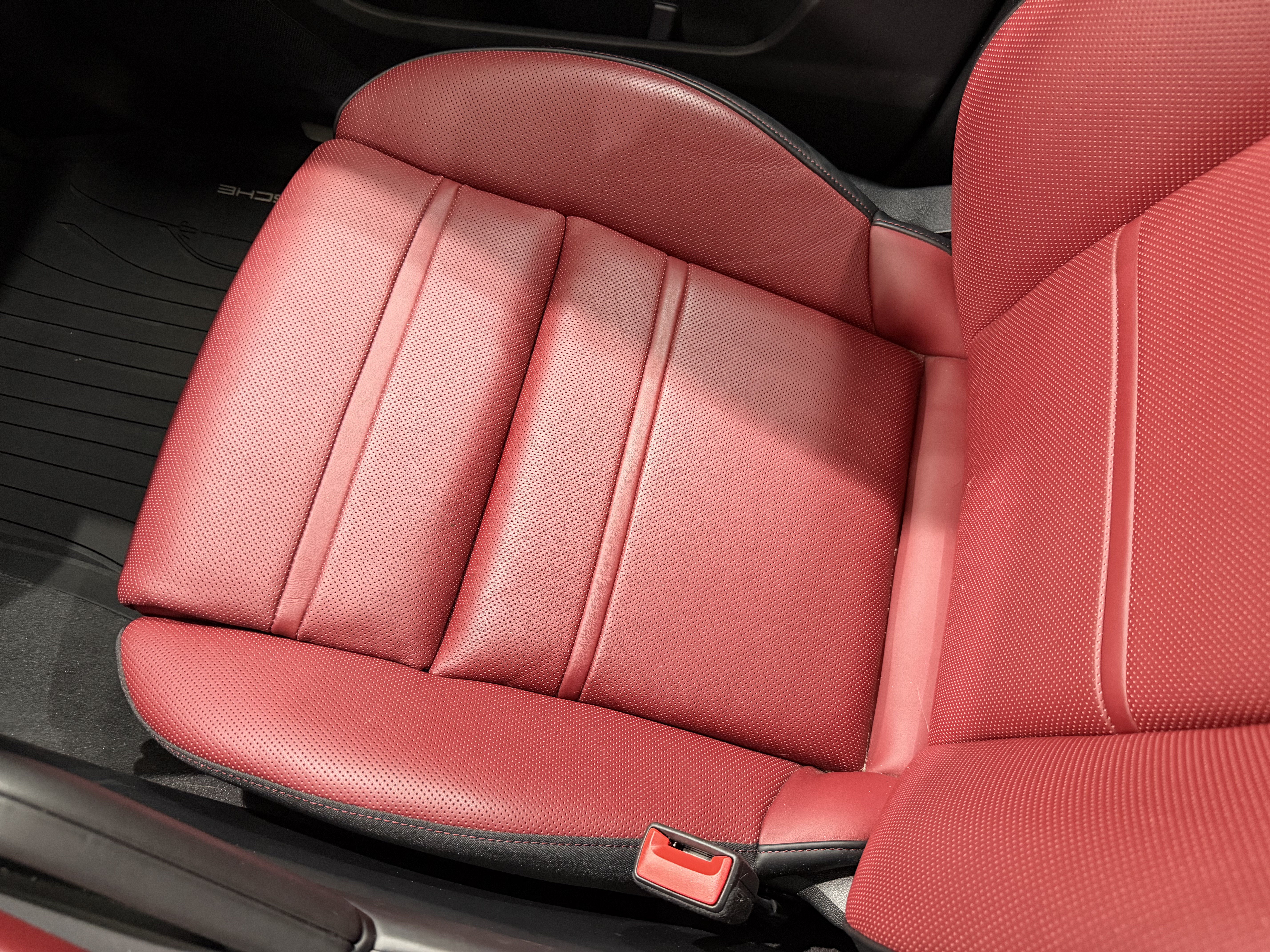 2024 Porsche Cayenne Coupe AWD