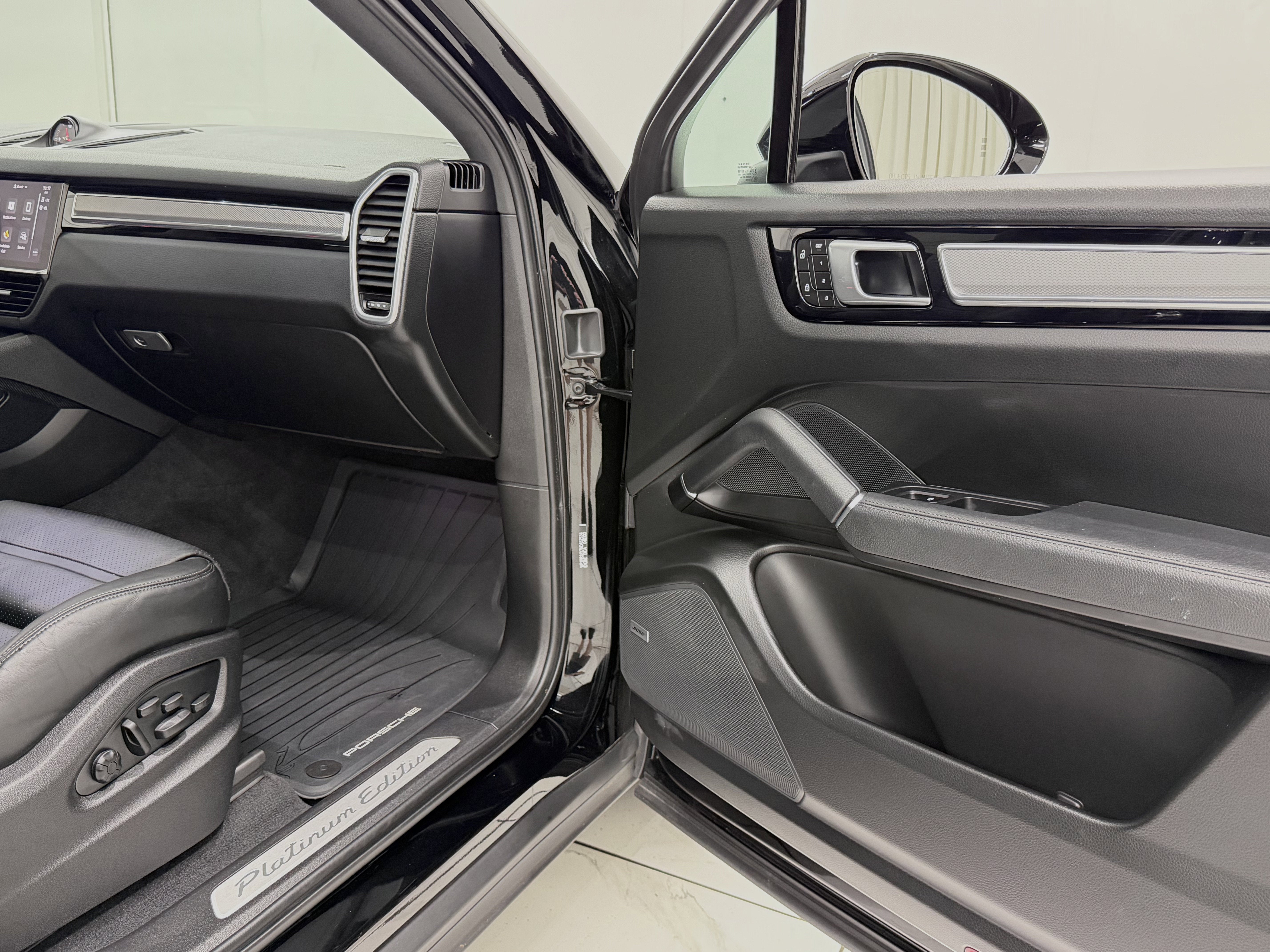 2022 Porsche Cayenne S