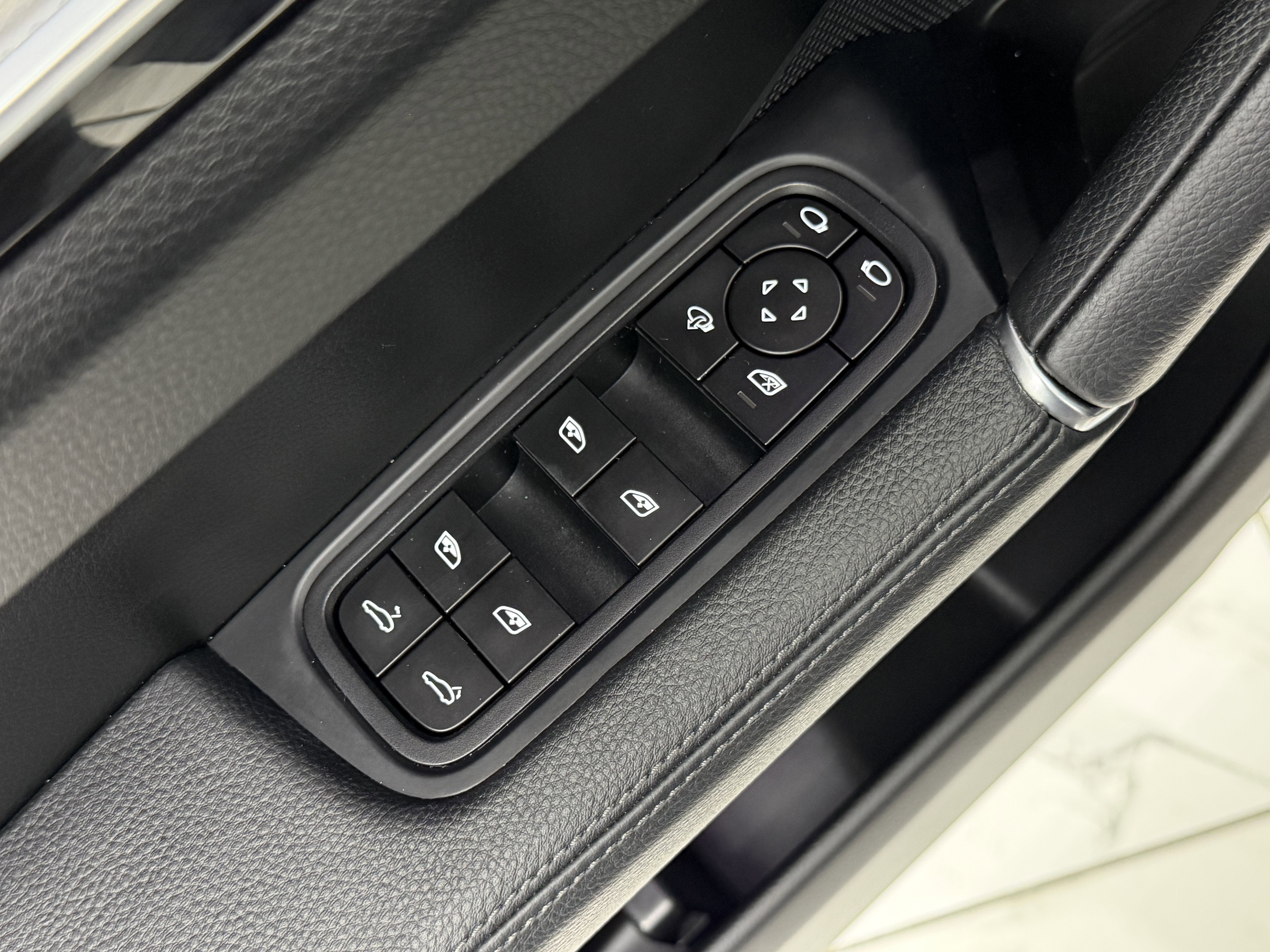 2022 Porsche Cayenne S