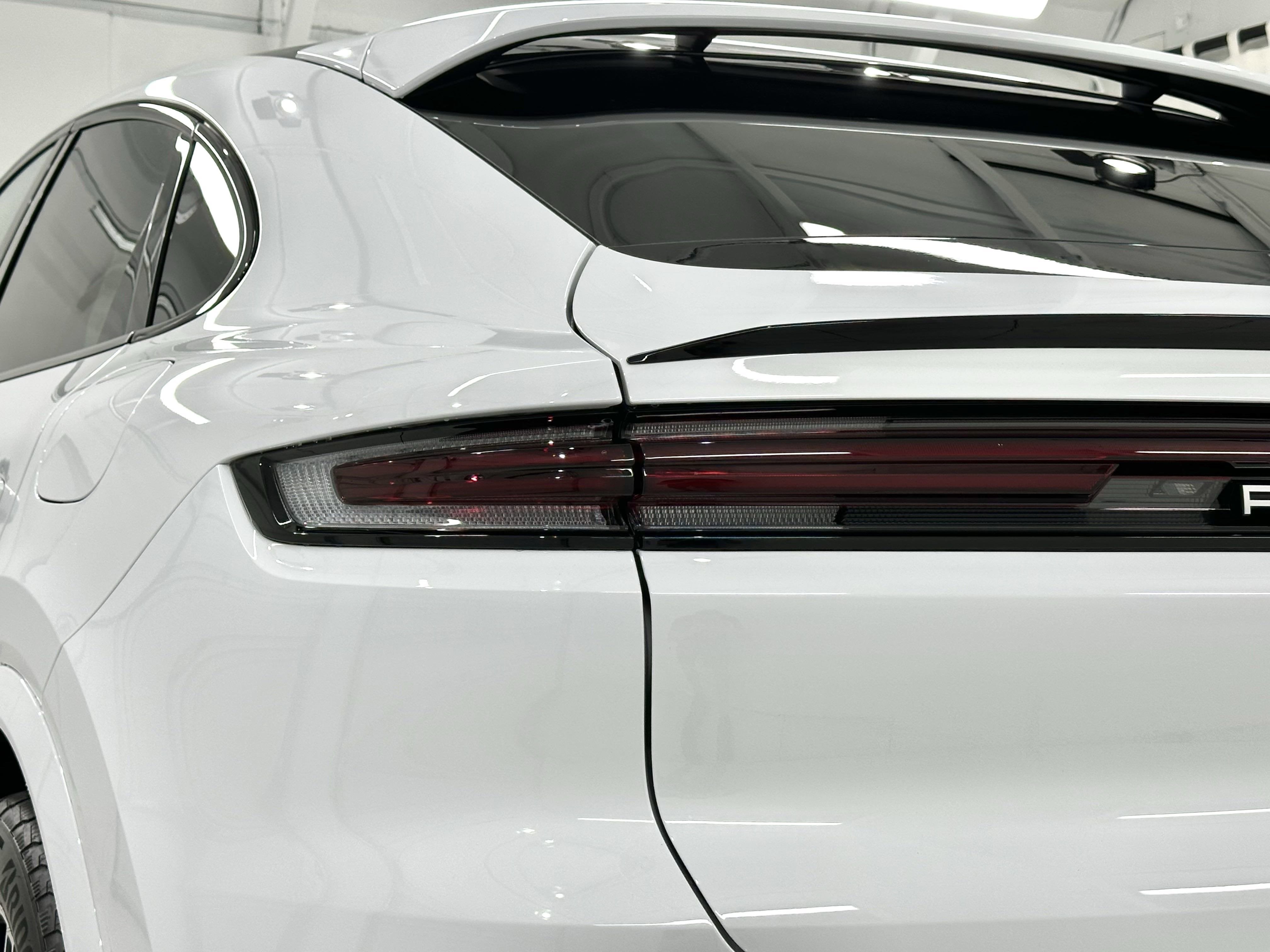 2025 Porsche Cayenne E-Hybrid
