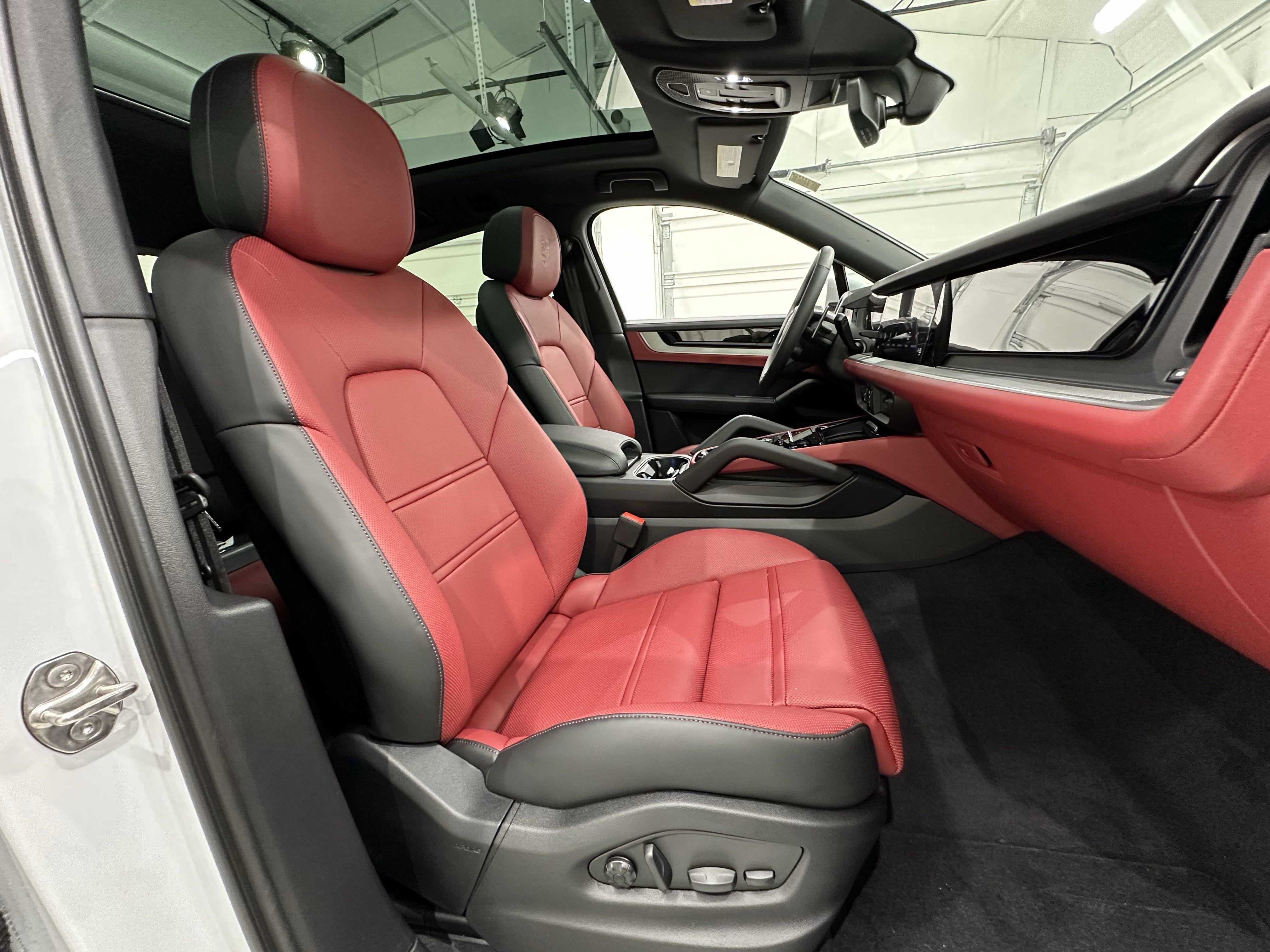 2025 Porsche Cayenne E-Hybrid